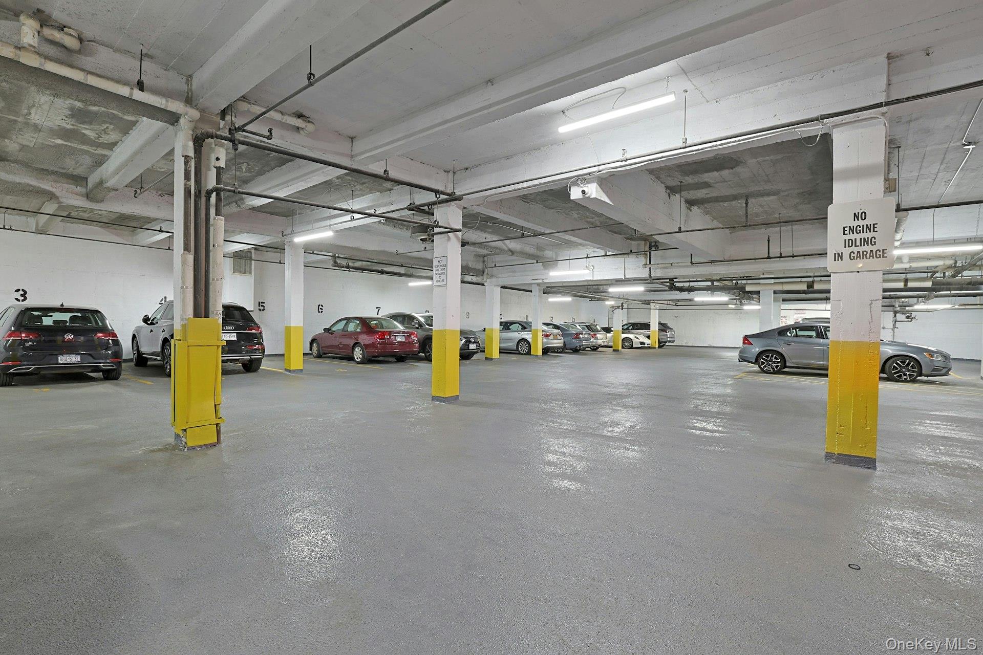 #18 photo, 12 Old Mamaroneck Road, White Plains , NY 10605