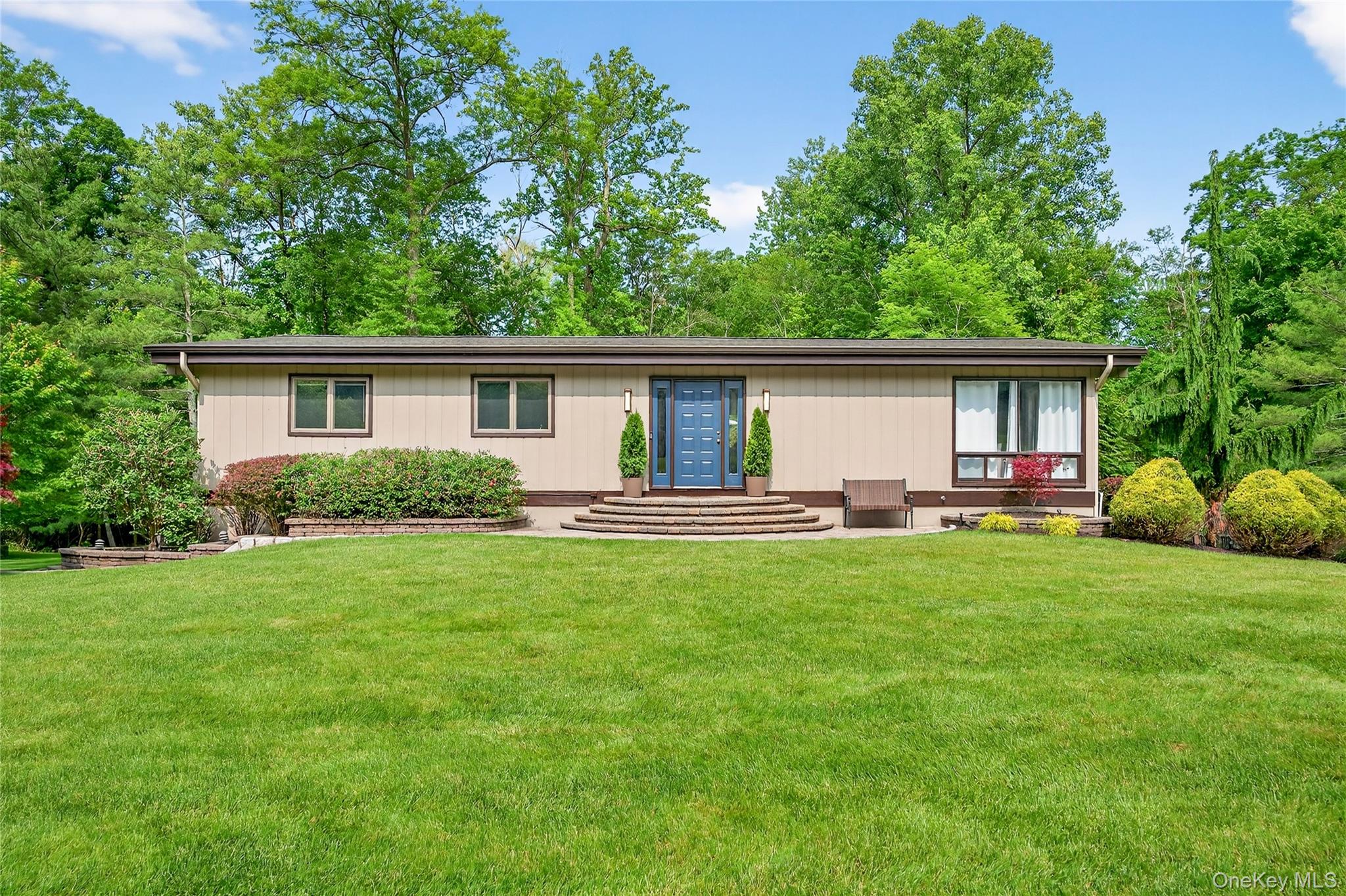 #1 photo, 103 Robin Hood Lane, 纽约州 West Nyack , NY 10994