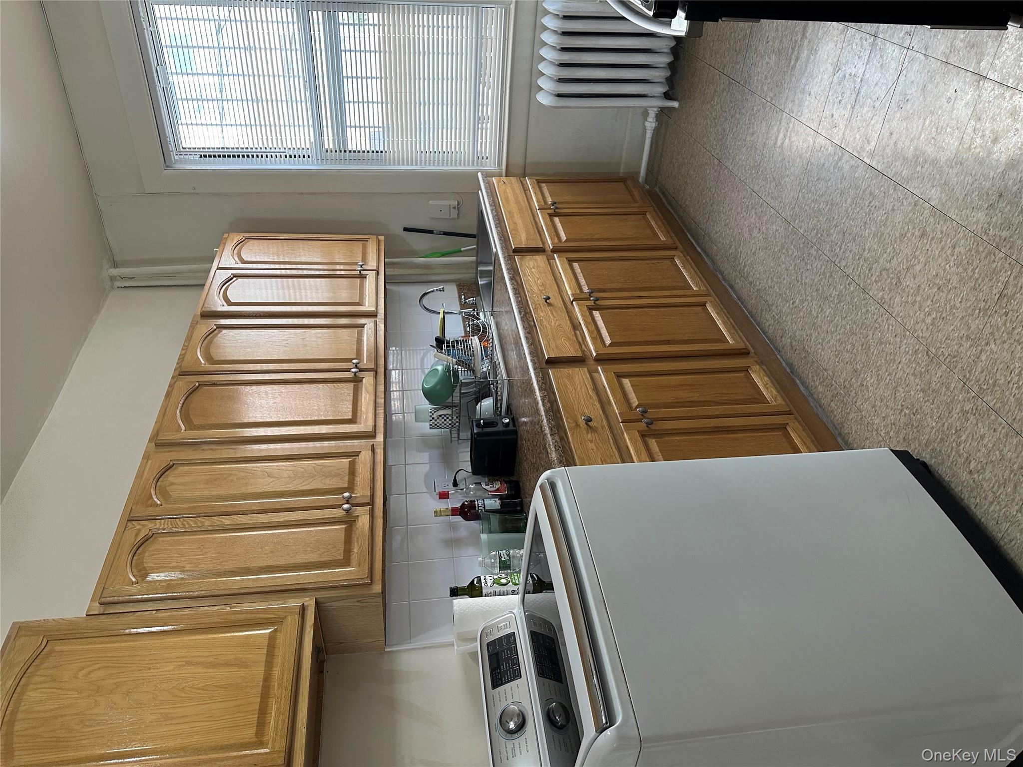 #4 photo, 710 E 211th Street, ブロンクス区 Bronx , NY 10467