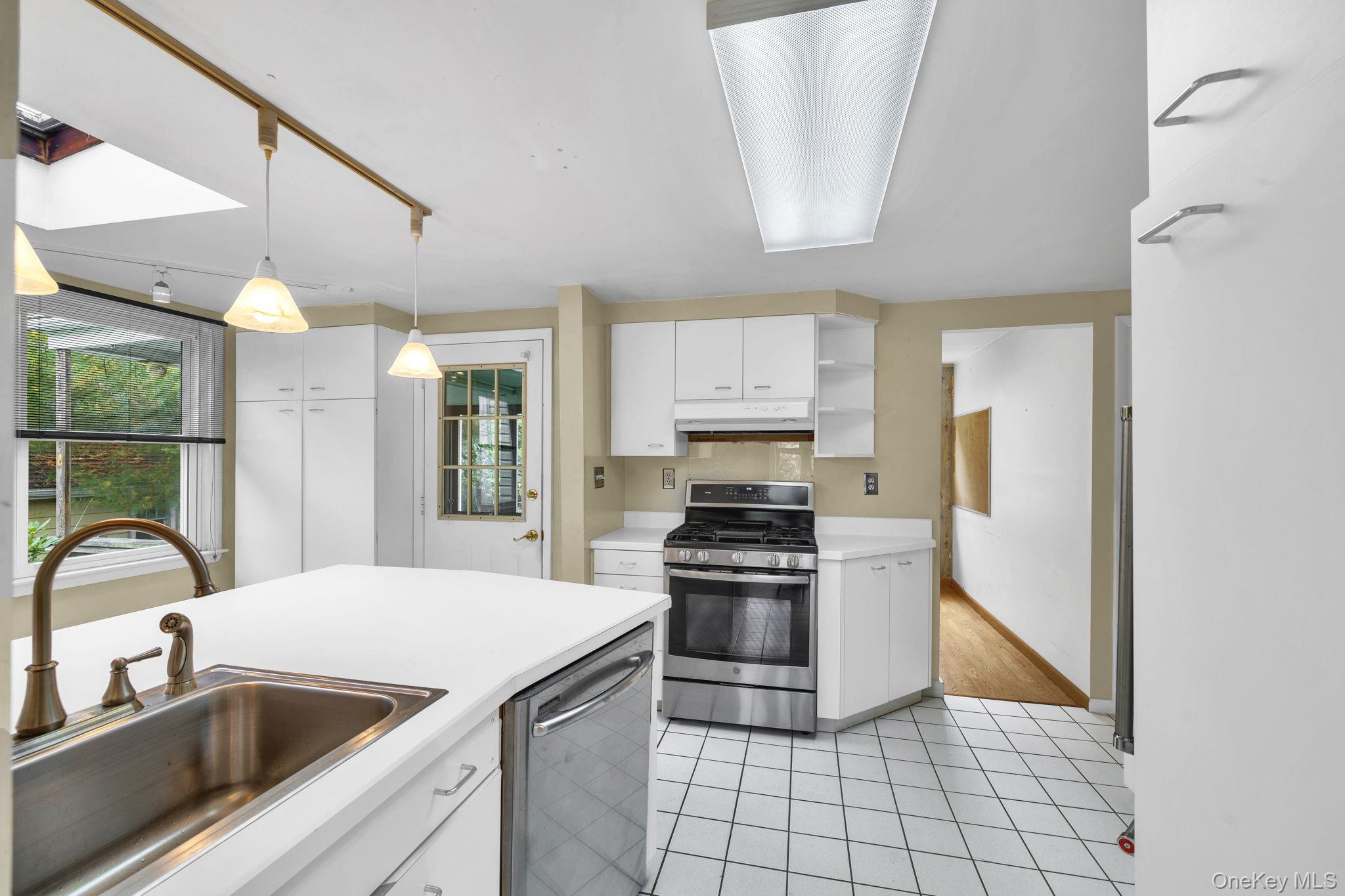 #14 photo, 727 Route 17M, Middletown , NY 10940