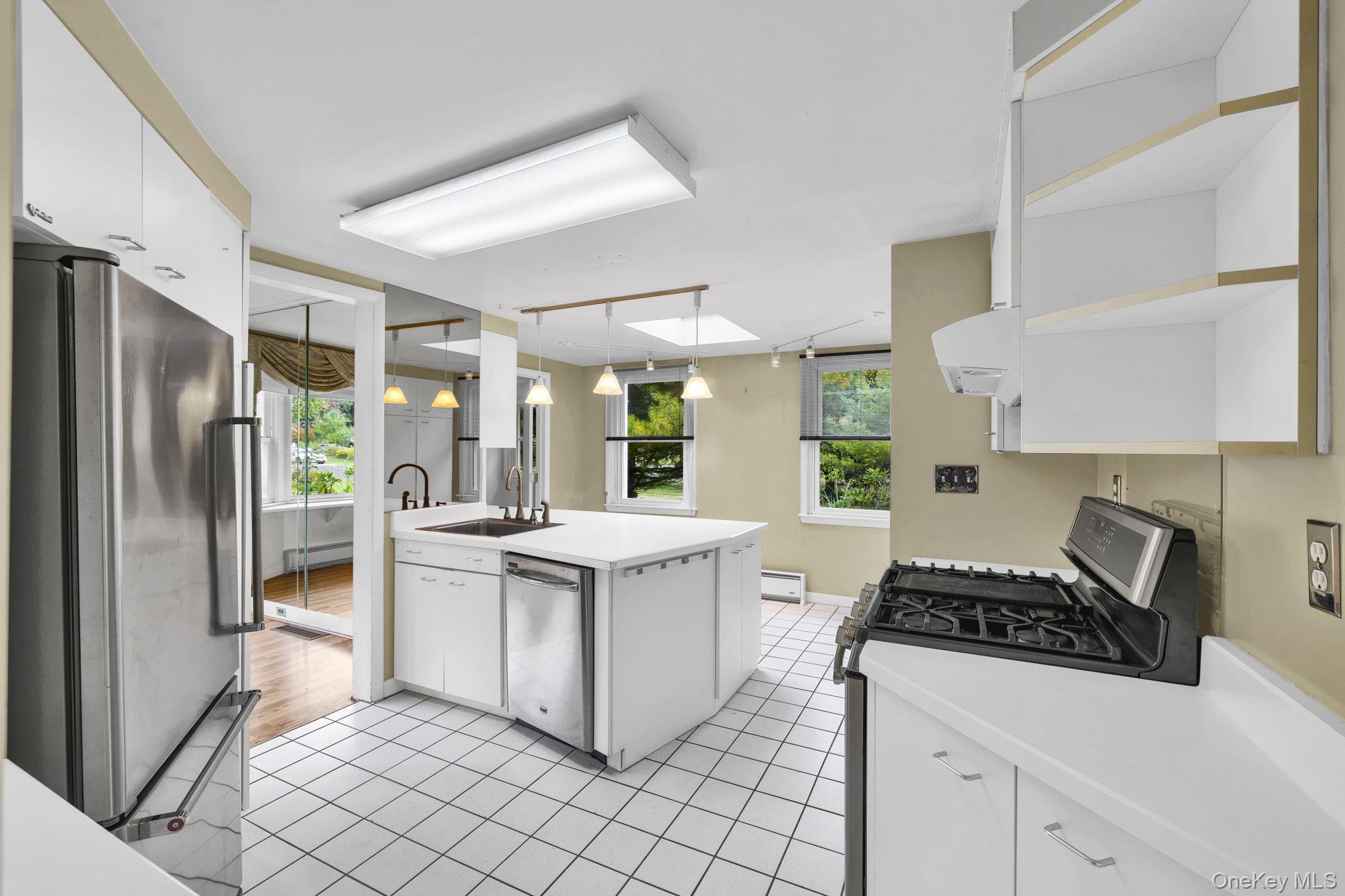 #17 photo, 727 Route 17M, Middletown , NY 10940