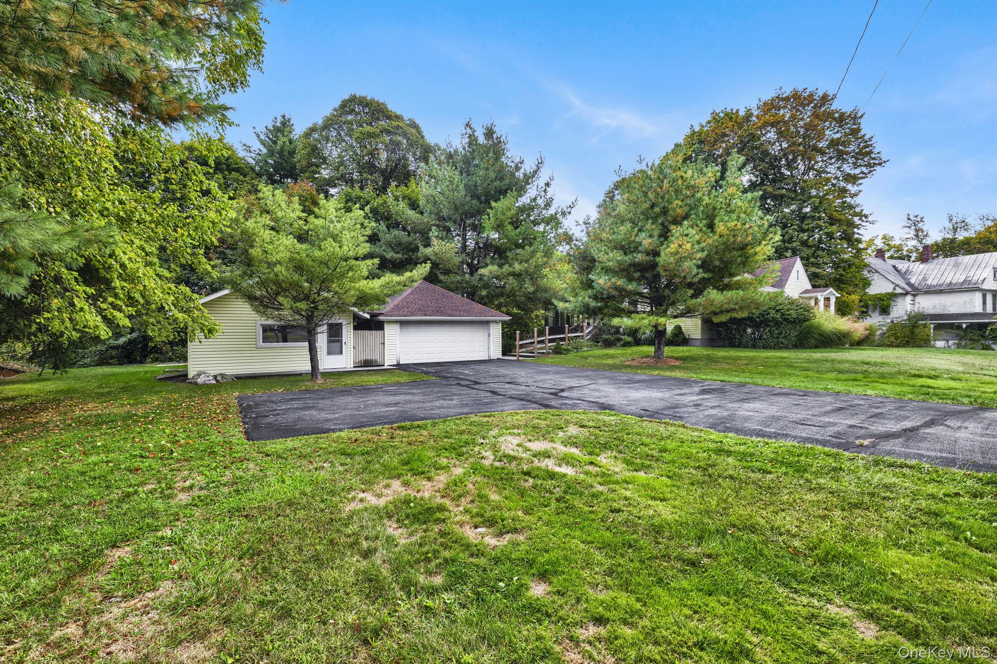 #4 photo, 727 Route 17M, Middletown , NY 10940