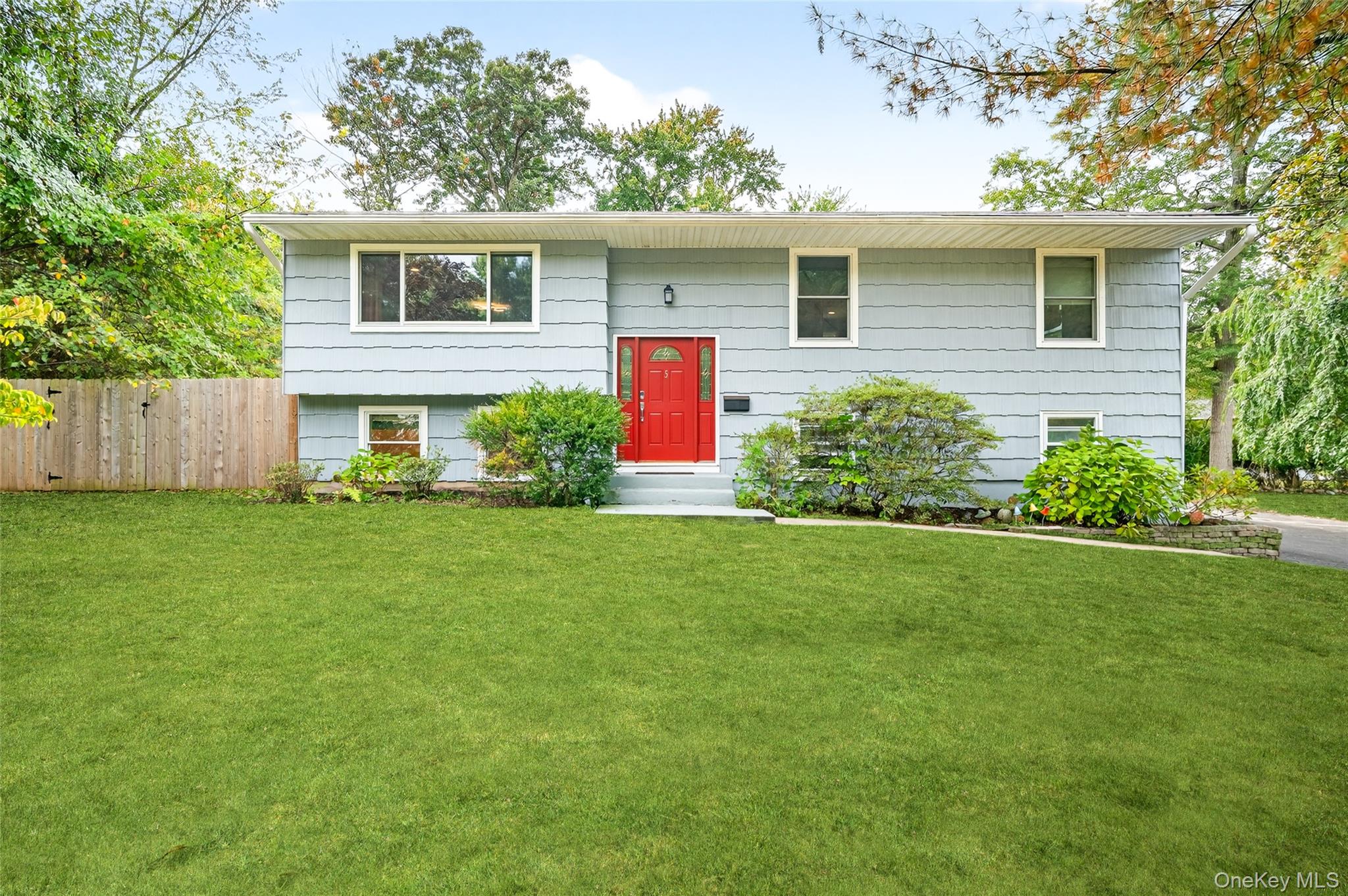 #1 photo, 5 Michael Drive, 纽约州 Blauvelt , NY 10913