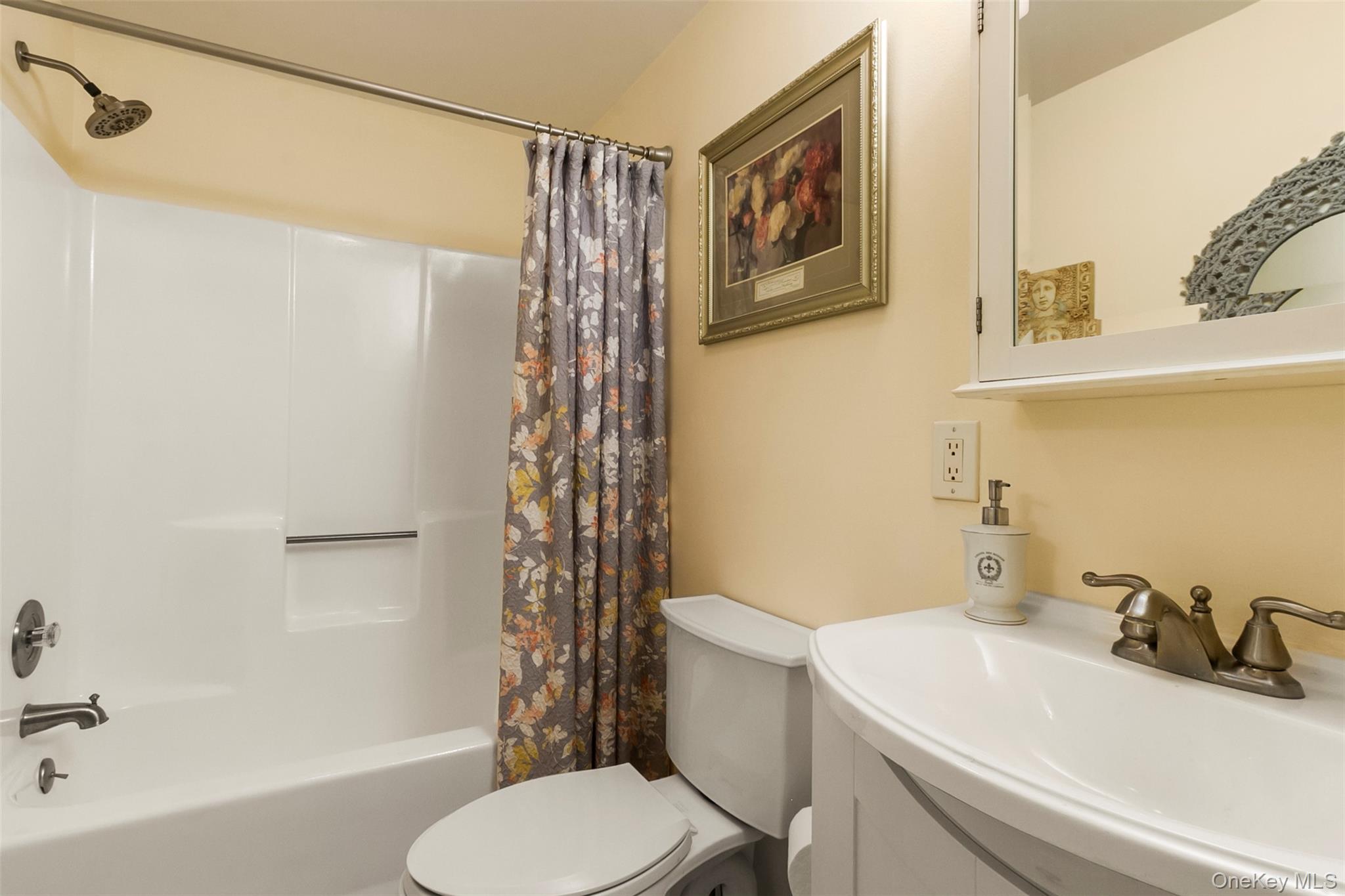 #15 photo, 204 Williamsburg Drive, Mahopac , NY 10541