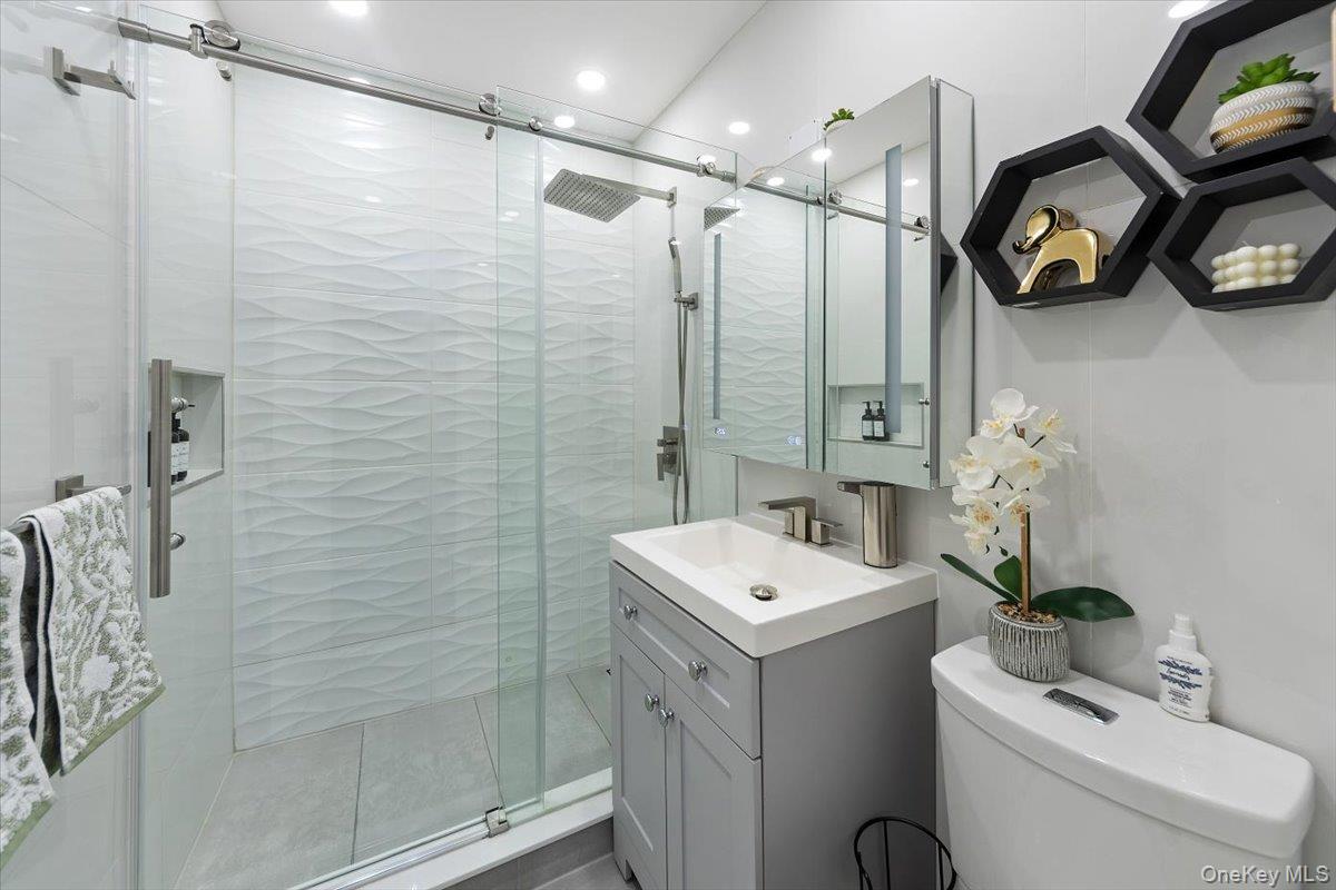 #12 photo, 5 Sadore Lane, Yonkers , NY 10710