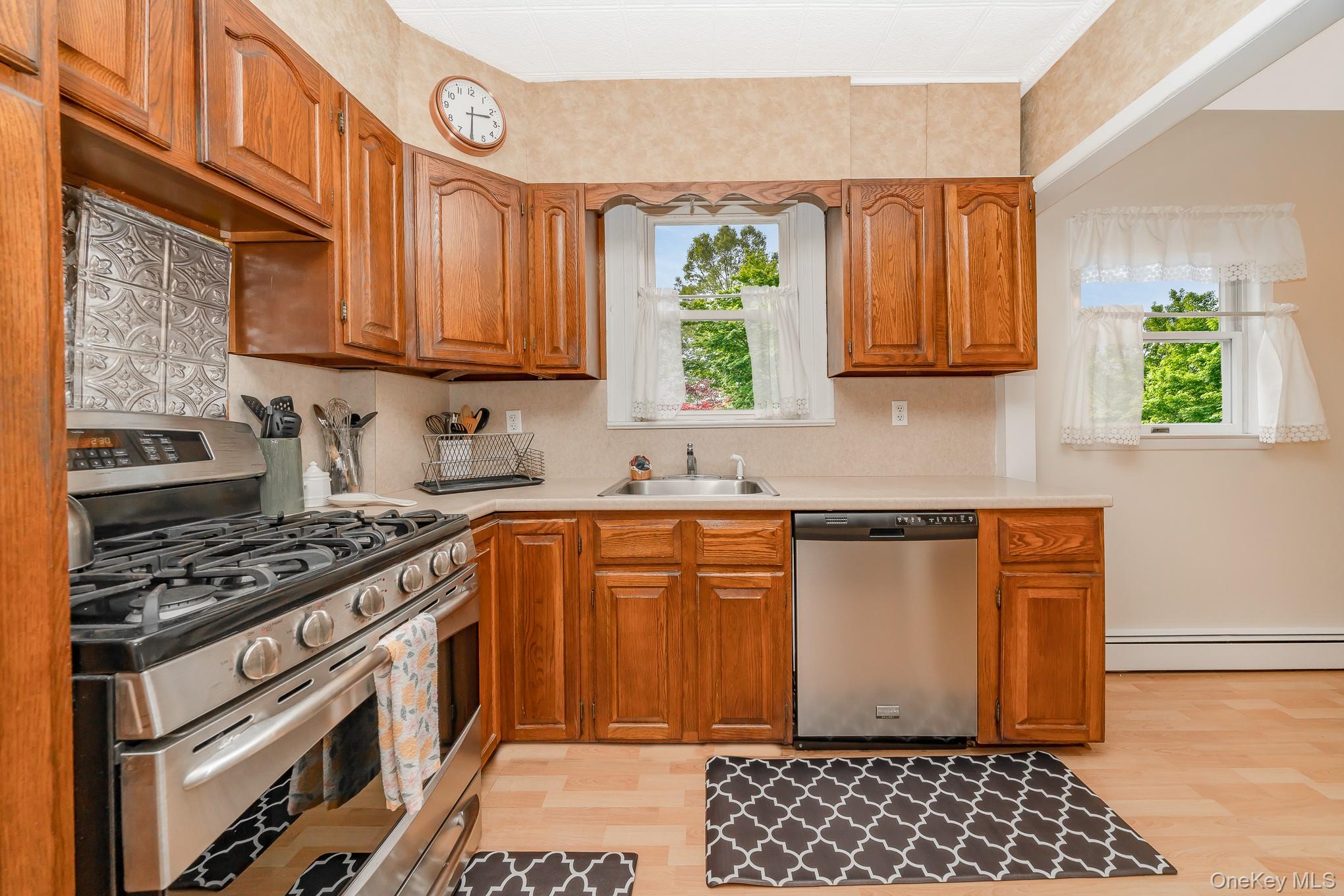 #12 photo, 118 Linden Street, ナッソー郡 Bellmore , NY 11710