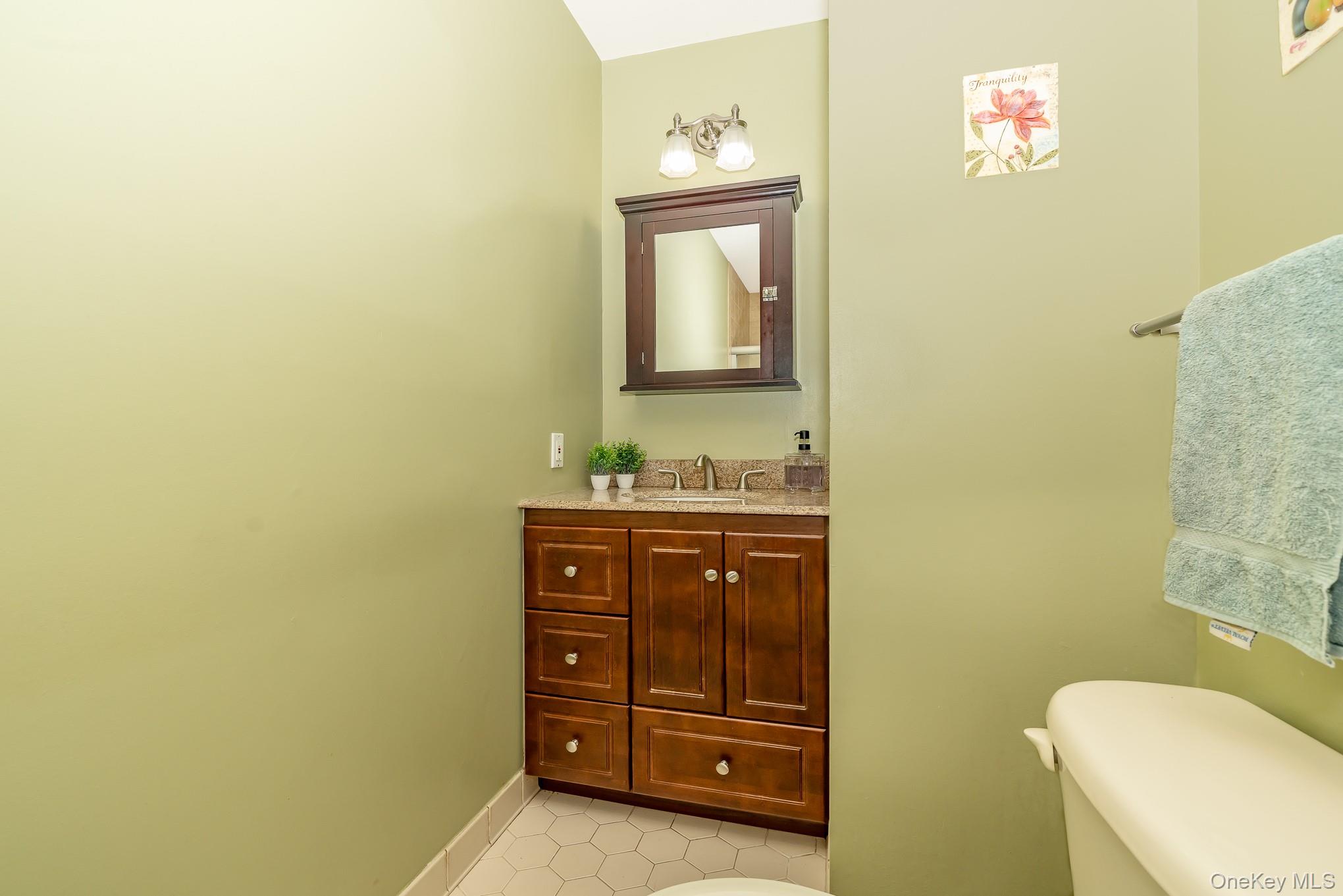 #16 photo, 118 Linden Street, ナッソー郡 Bellmore , NY 11710