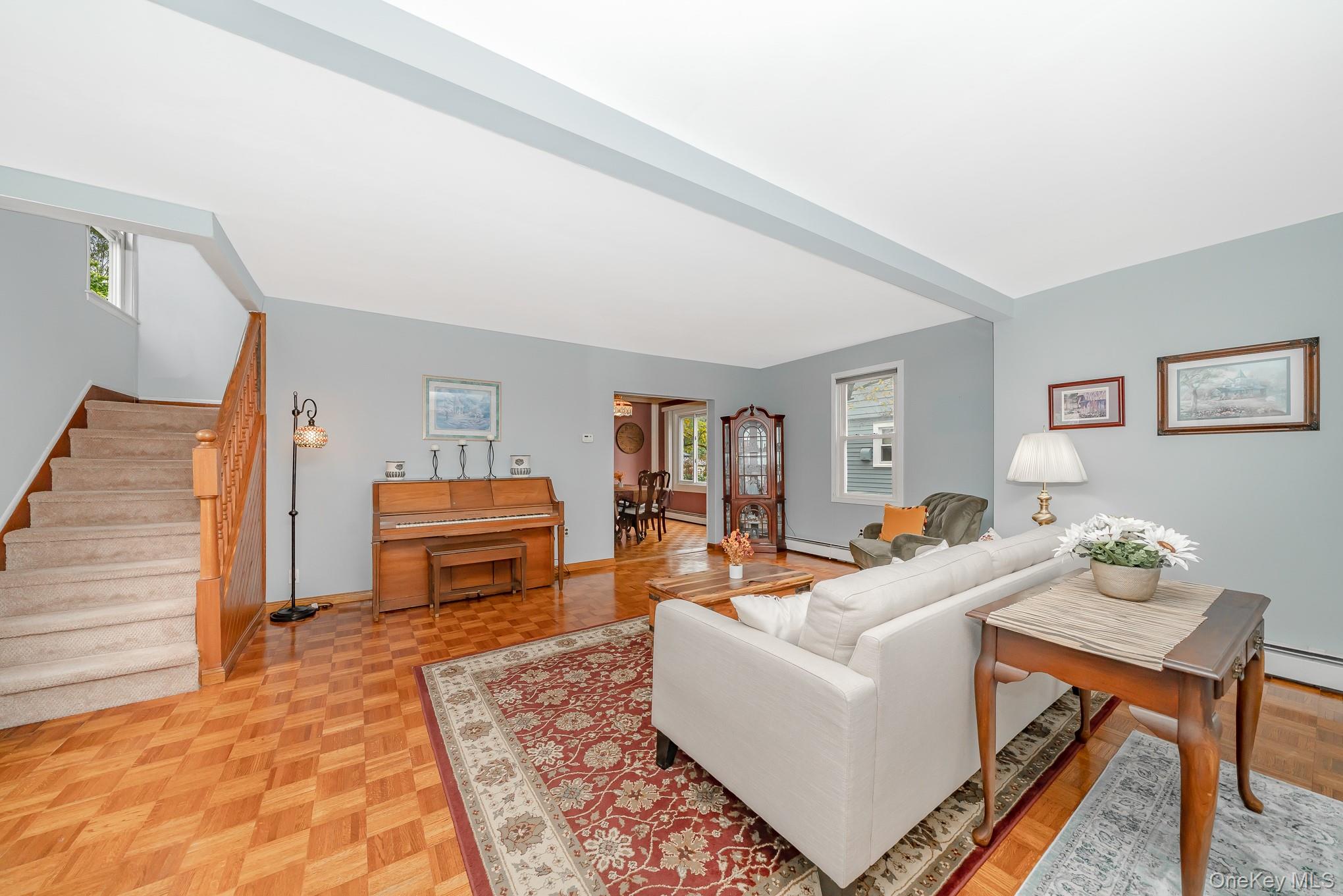 #6 photo, 118 Linden Street, ナッソー郡 Bellmore , NY 11710