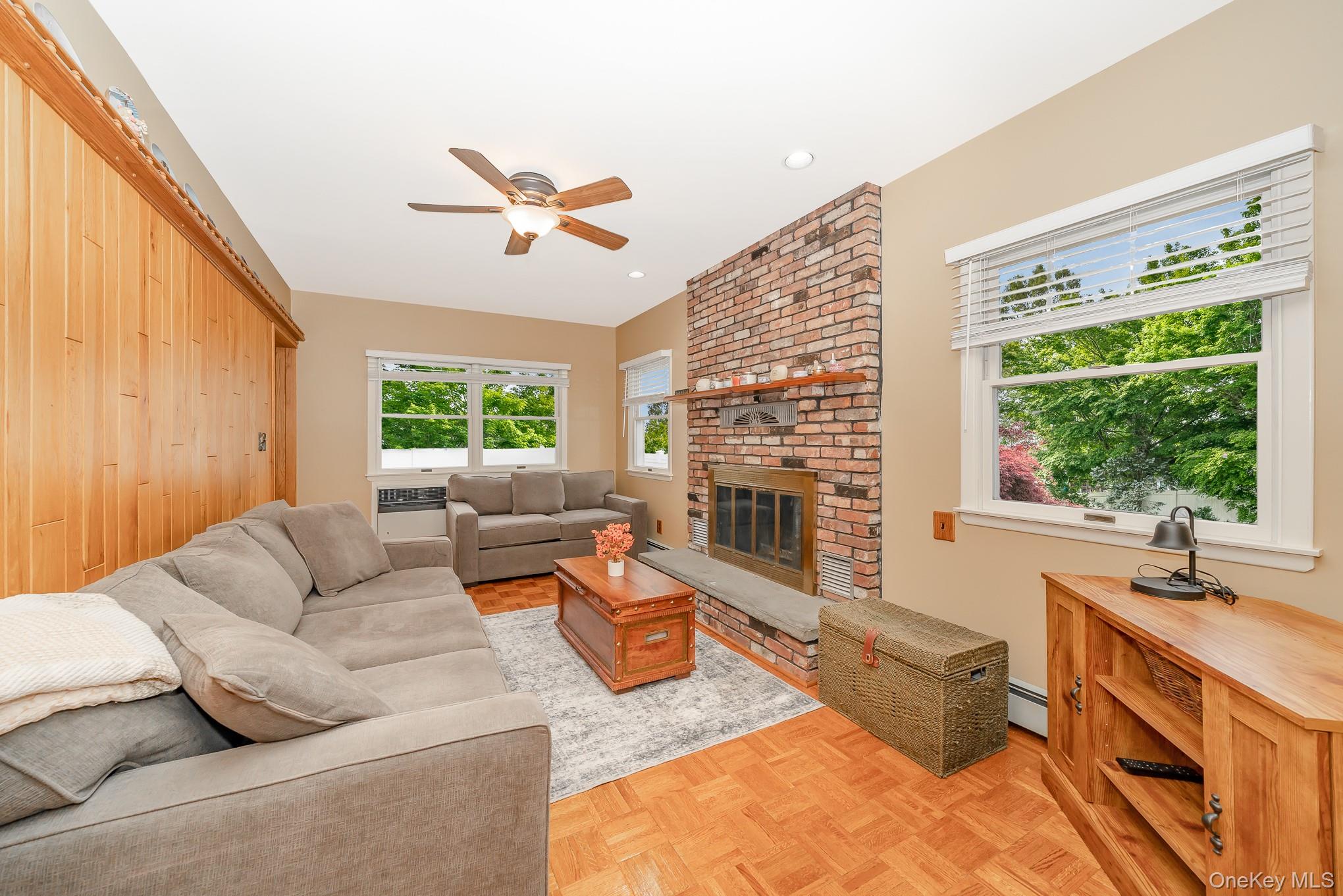 #9 photo, 118 Linden Street, ナッソー郡 Bellmore , NY 11710