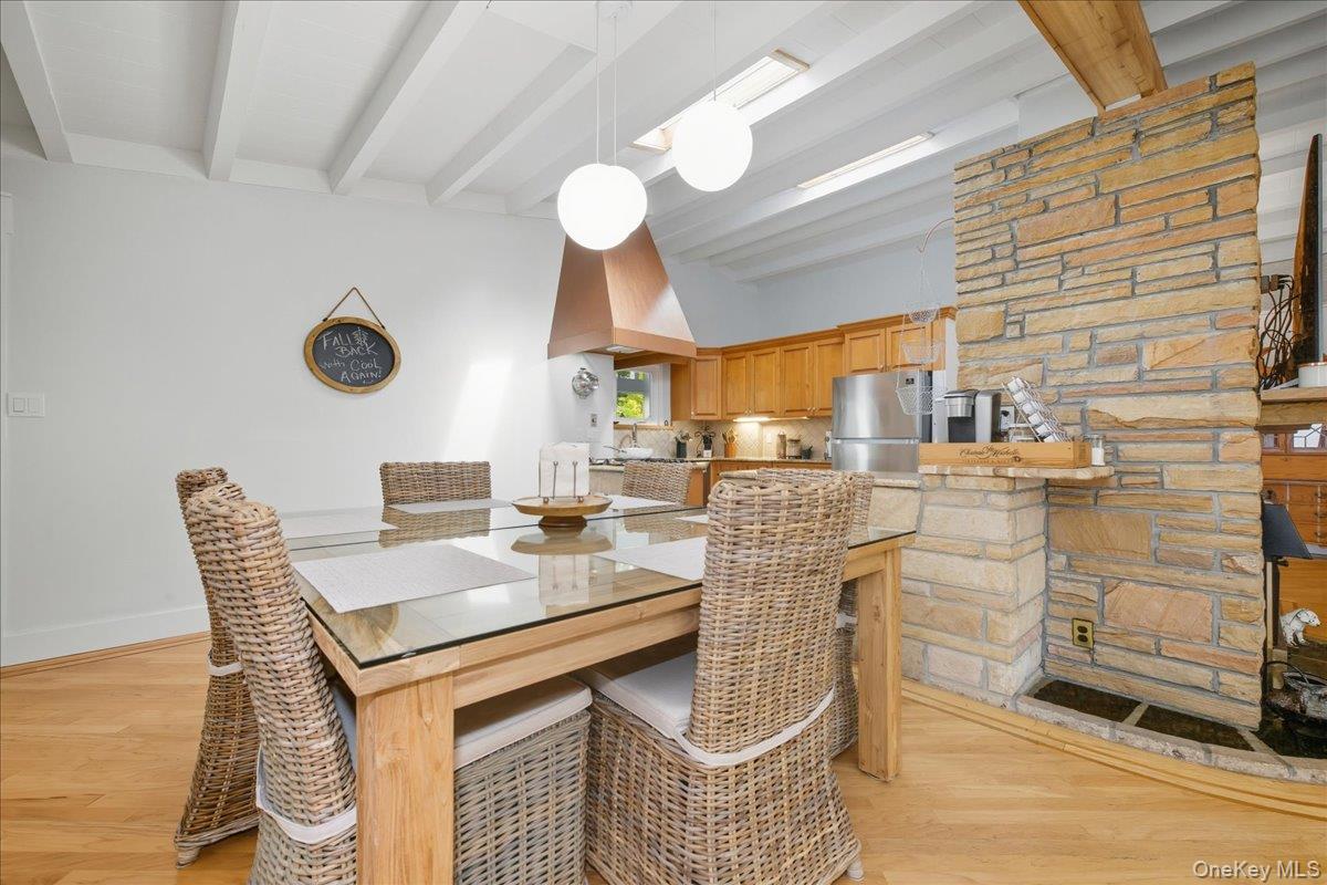 #12 photo, 92 Suffolk Road, Massapequa , NY 11758