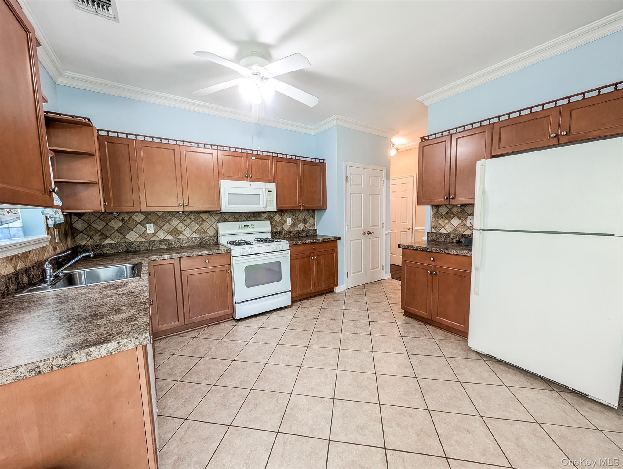 #8 photo, 11 Black Pine Street, サフォーク郡 Calverton , NY 11933