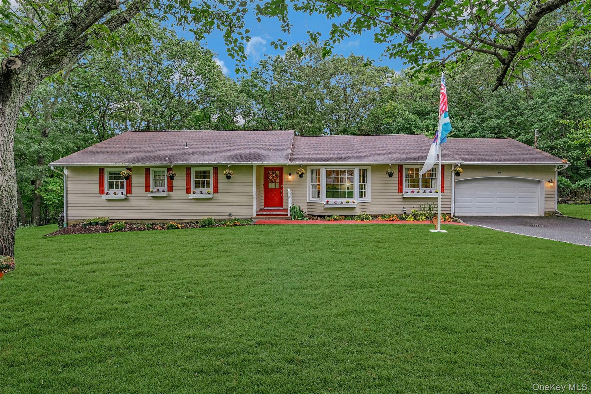 #1 photo, 50 Hillcrest Avenue, Port Jefferson , NY 11777