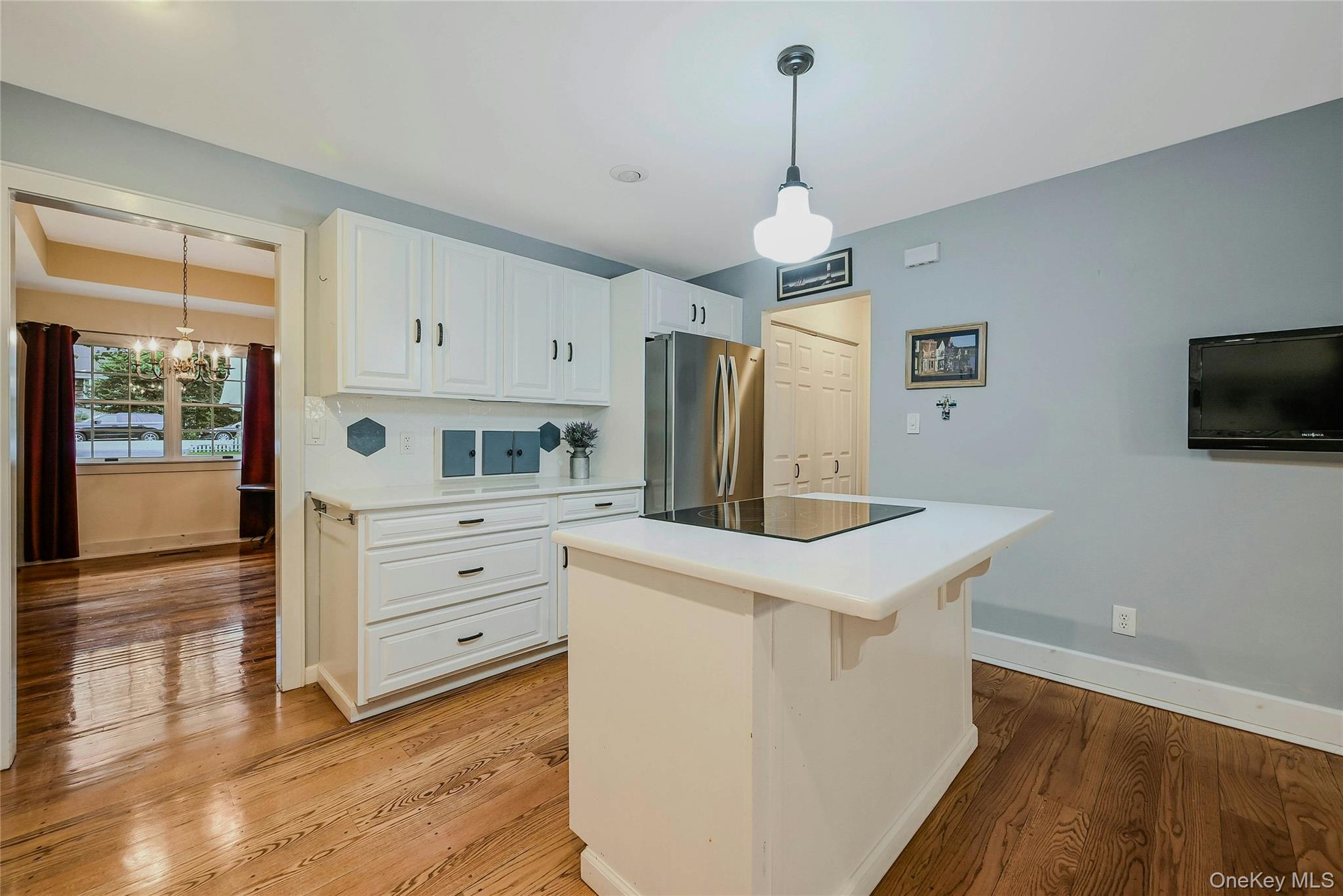 #12 photo, 50 Hillcrest Avenue, Port Jefferson , NY 11777