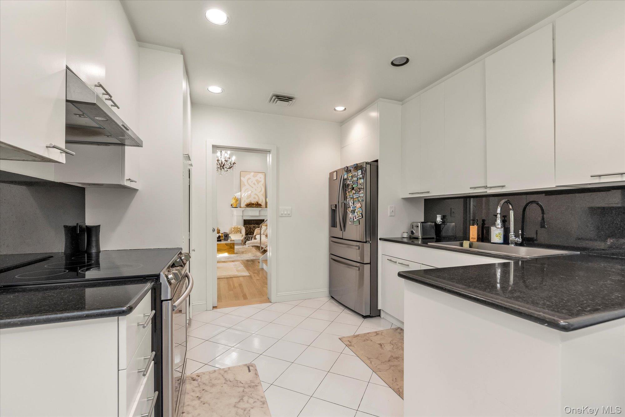 #6 photo, 47 Pinewood Road, ナッソー郡 Roslyn , NY 11576