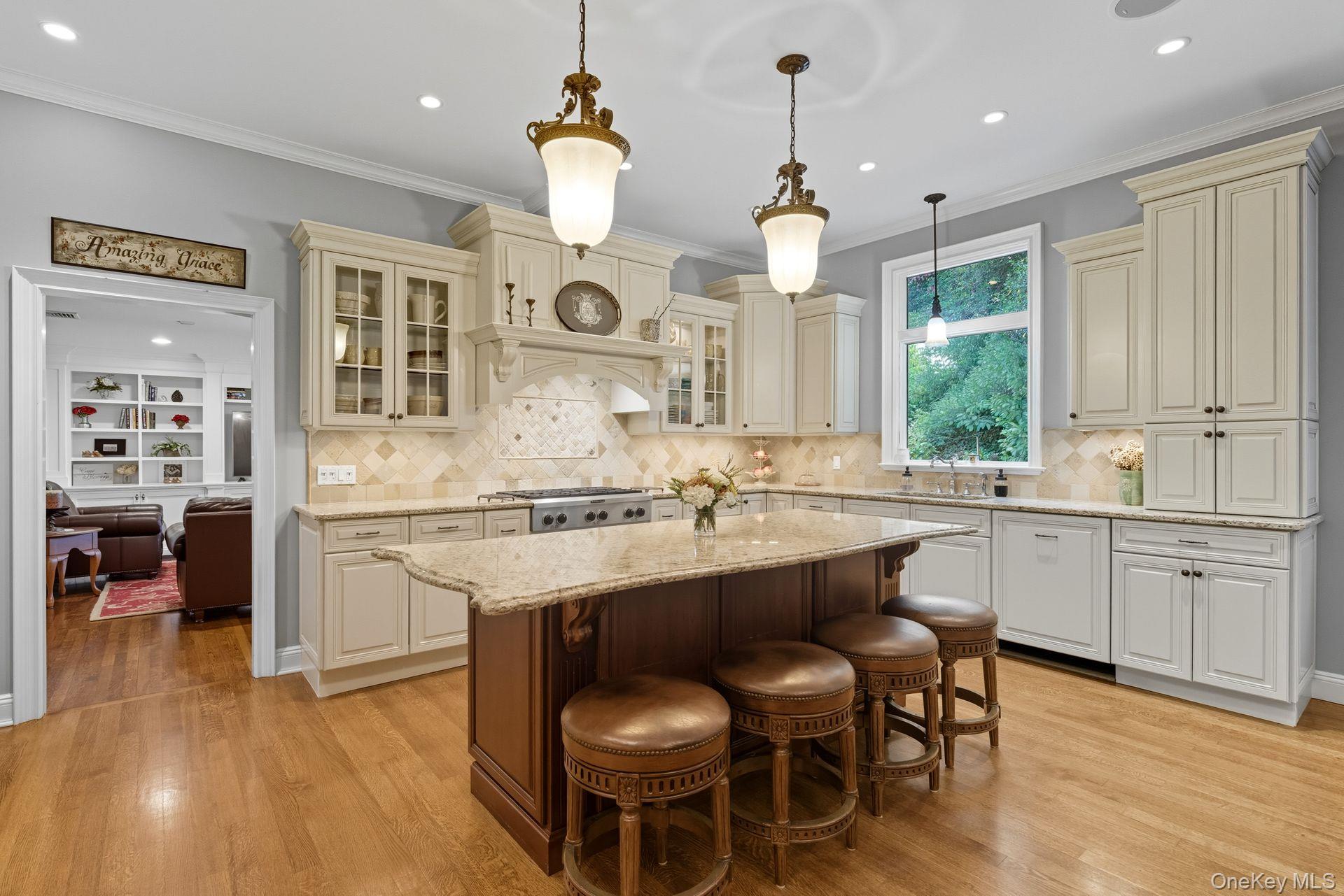 #13 photo, 10 Hollise Court, サフォーク郡 Centerport , NY 11721