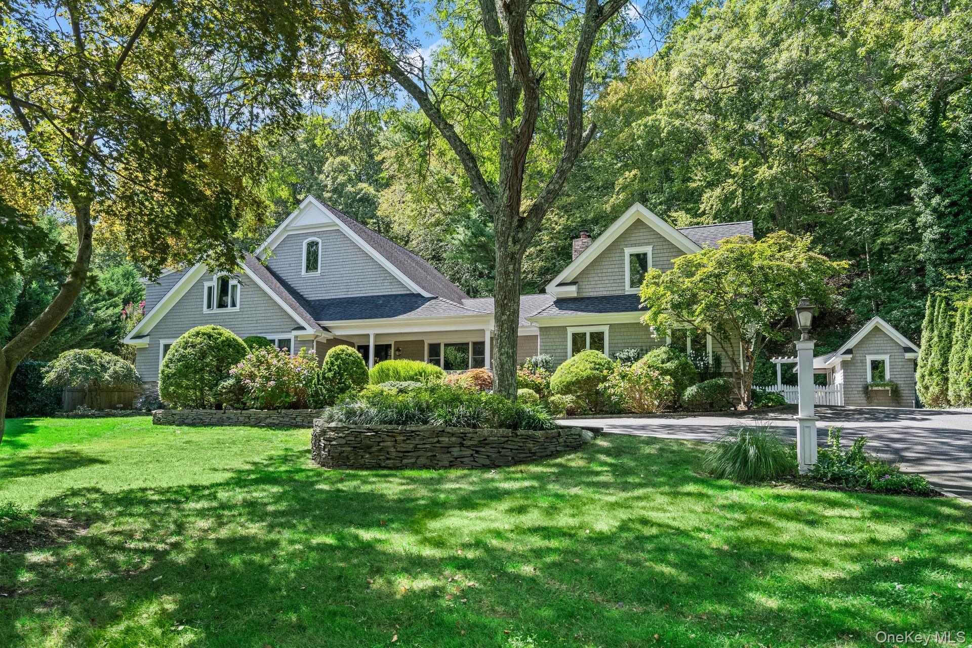 #2 photo, 10 Hollise Court, サフォーク郡 Centerport , NY 11721