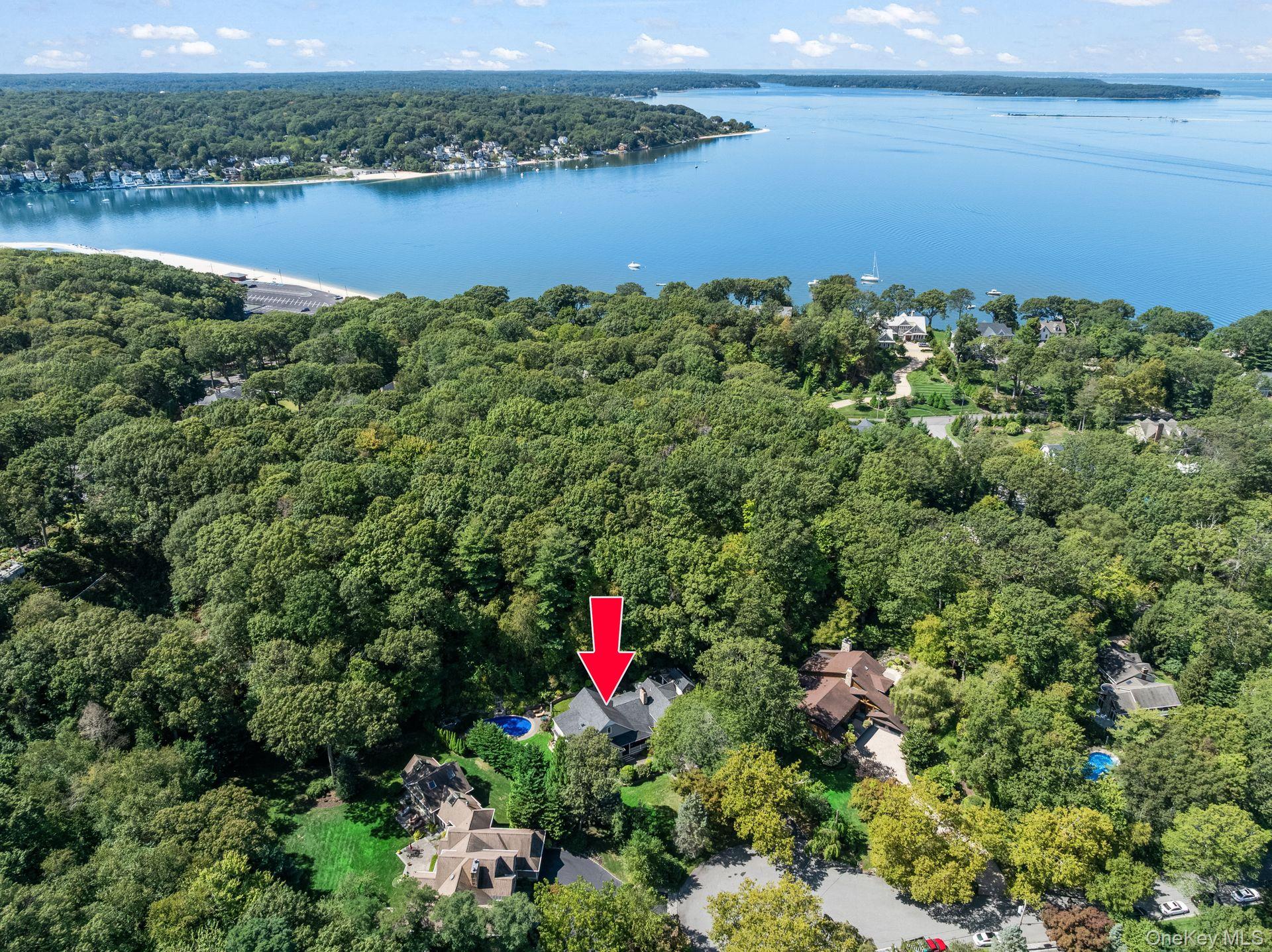 #5 photo, 10 Hollise Court, サフォーク郡 Centerport , NY 11721