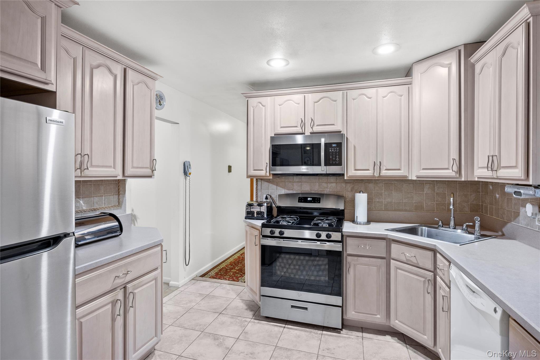 #12 photo, 138 Carnegie Avenue, Elmont , NY 11003