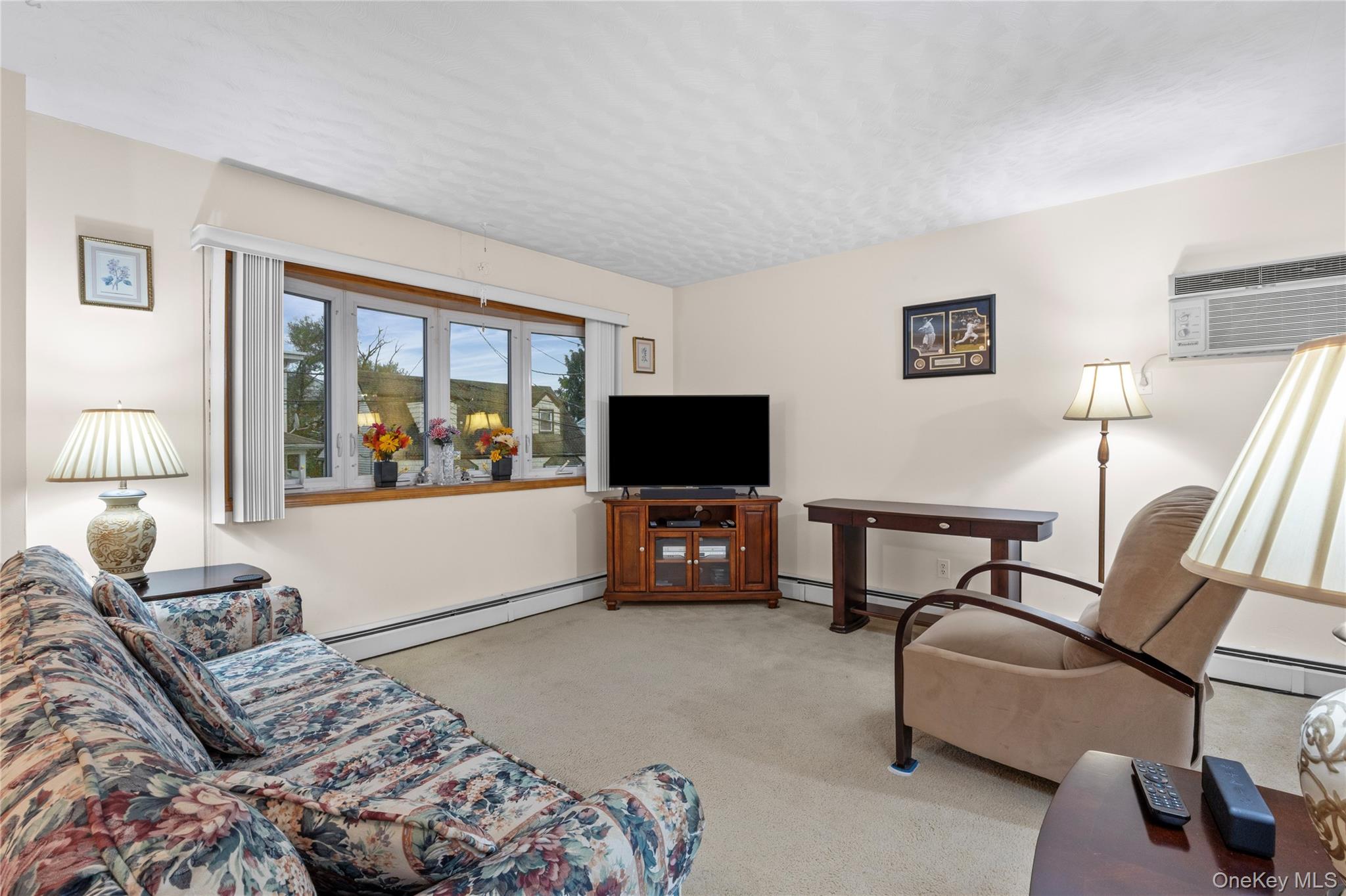 #7 photo, 138 Carnegie Avenue, Elmont , NY 11003