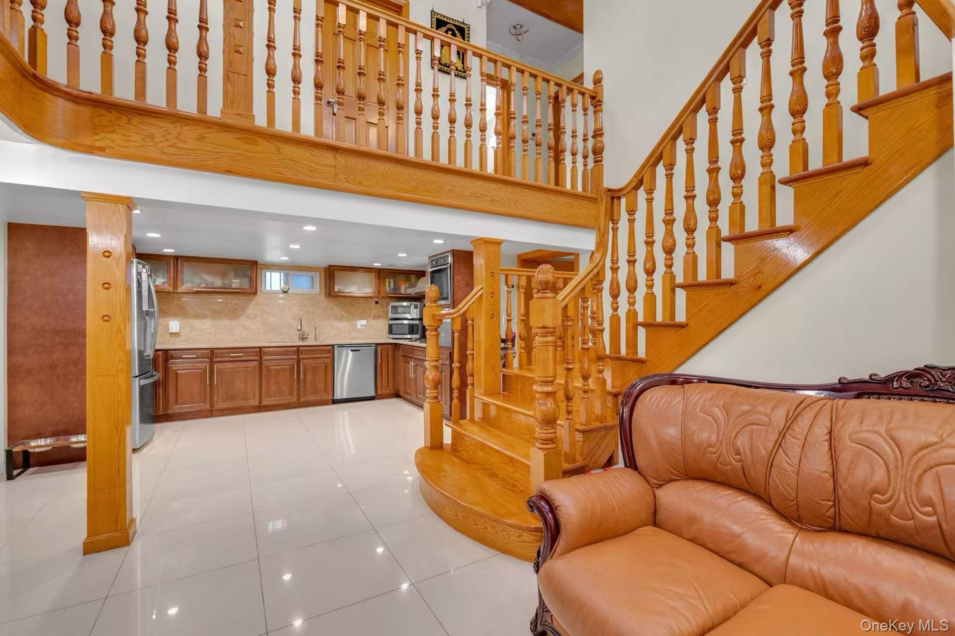 #4 photo, 50-20 228th Street, Oakland Gardens , NY 11364