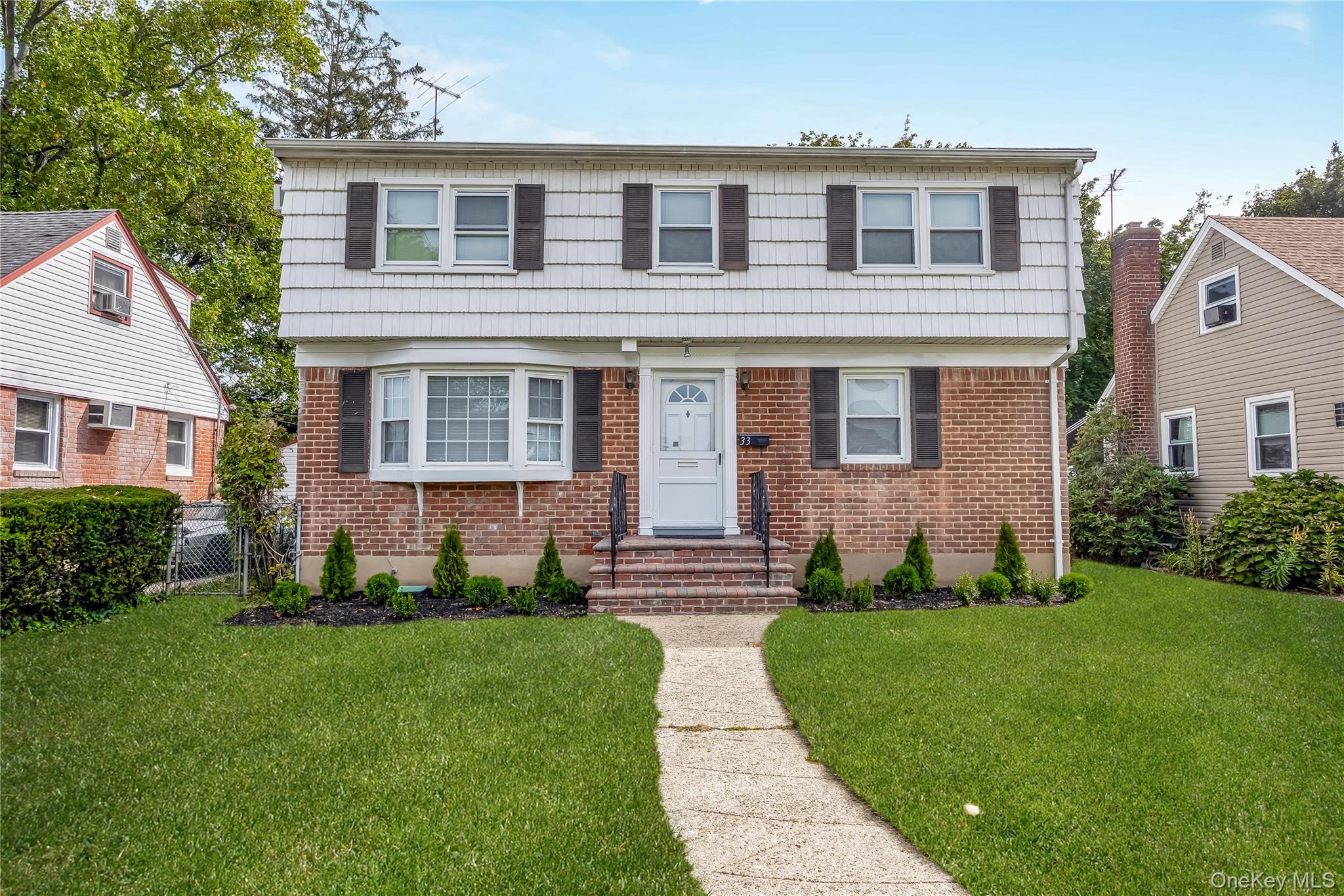 #1 photo, 33 Grant Street, ناسو Hempstead , NY 11550