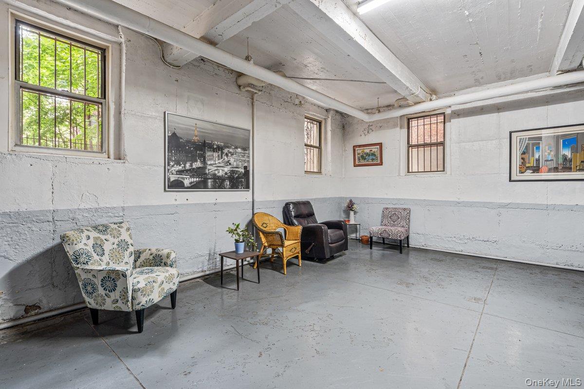 #14 photo, 111-15 75th Avenue, Forest Hills , NY 11375