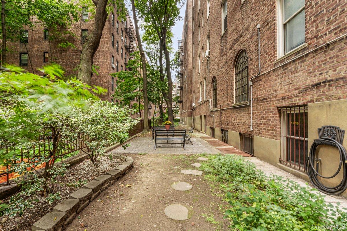 #15 photo, 111-15 75th Avenue, Forest Hills , NY 11375