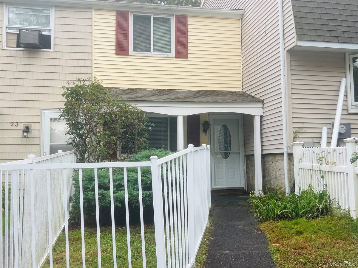 #5 photo, 24 Wooded Way, サフォーク郡 Calverton , NY 11933