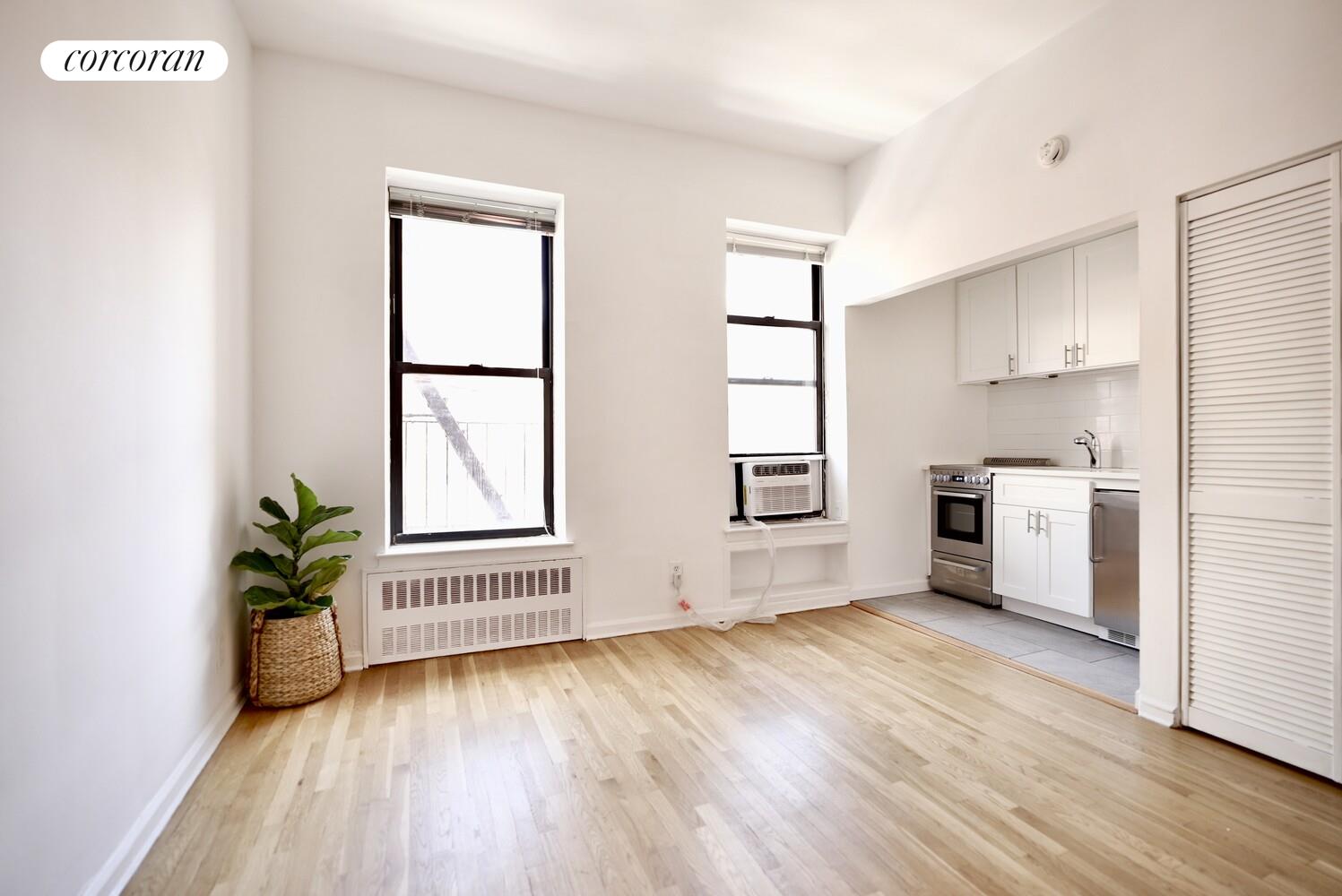 #5 photo, 30 E 95TH Street, Carnegie Hill , NY 10128