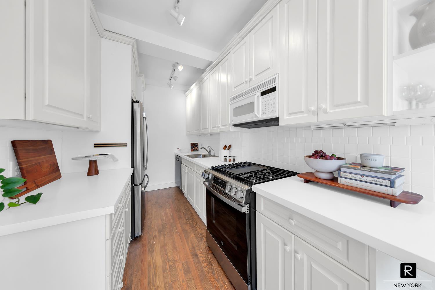 #6 photo, 314 W 77th Street, マンハッタン Upper West Side , NY 10024