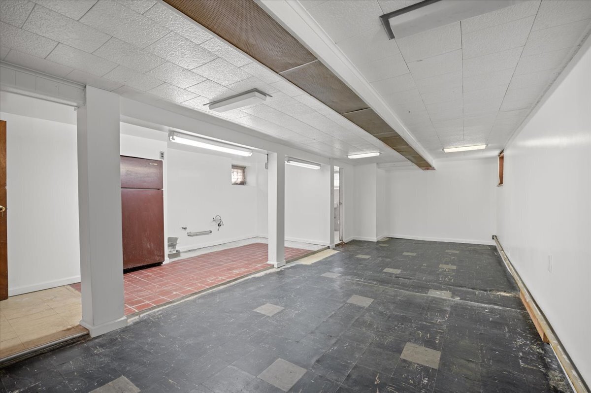 #20 photo, 147-44 84th Drive, Briarwood , NY 11435