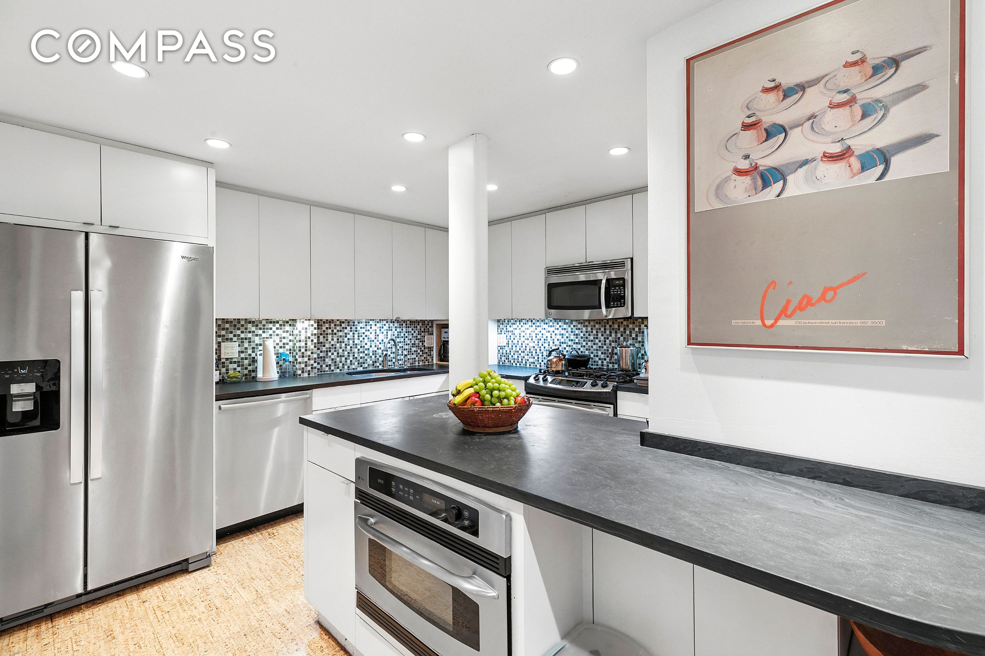 #3 photo, 301 E 22nd Street, マンハッタン Gramercy , NY 10010