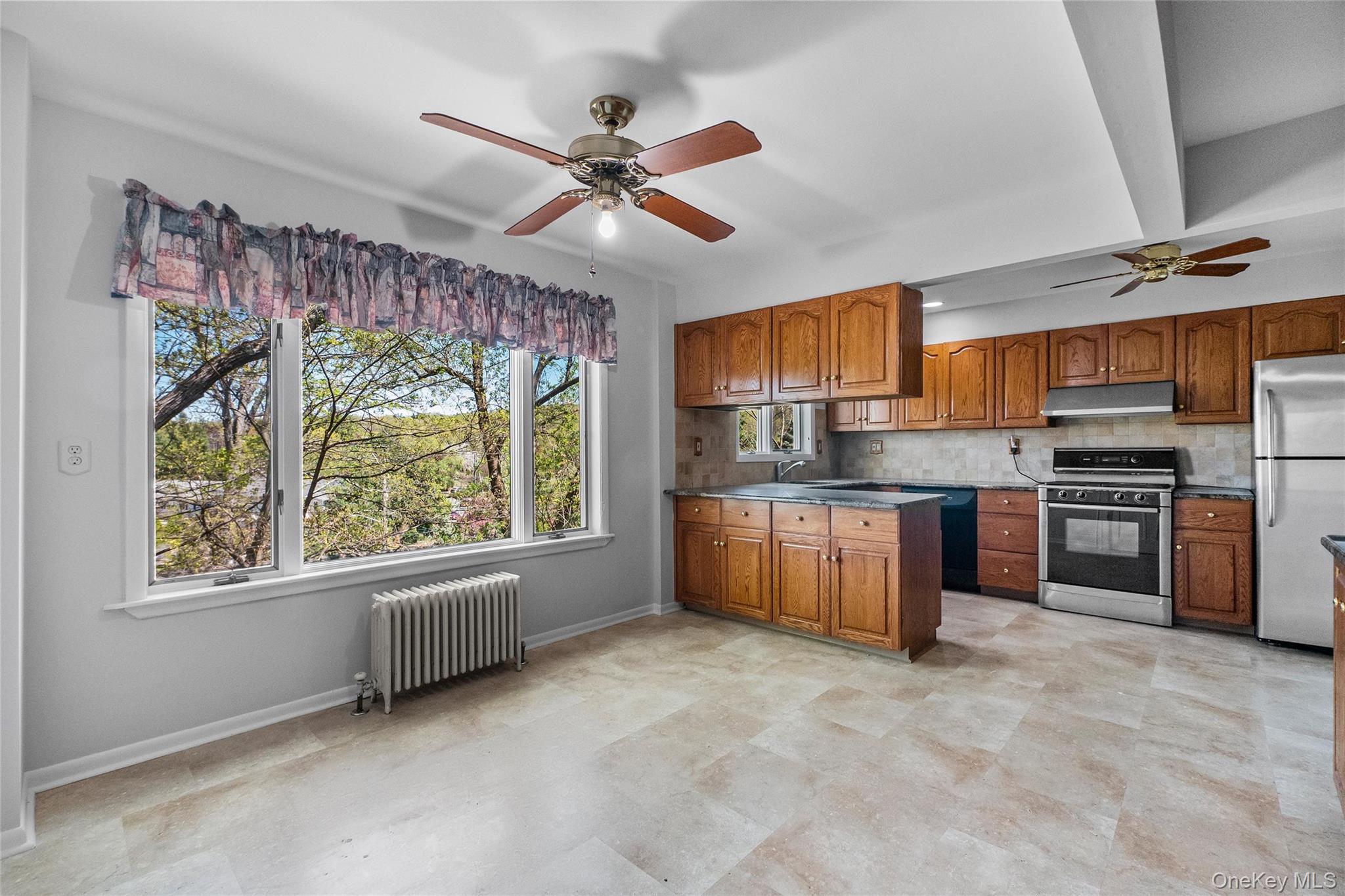 #13 photo, 515 Mountainview Avenue, Valley Cottage , NY 10989