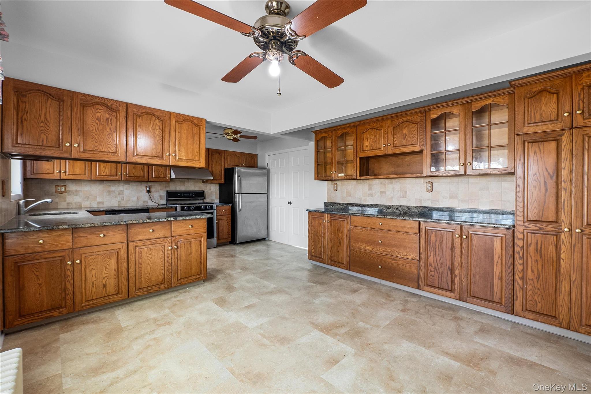 #14 photo, 515 Mountainview Avenue, Valley Cottage , NY 10989