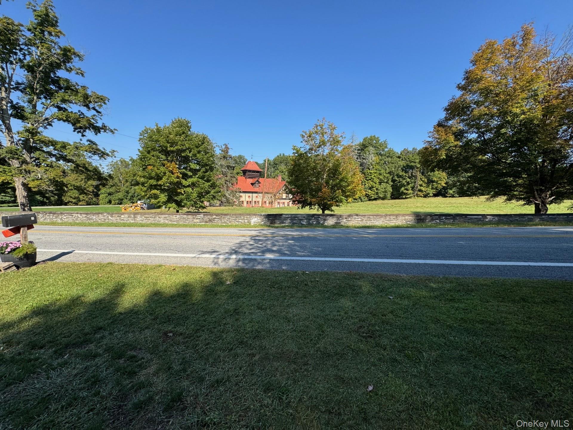 #3 photo, 3 River Road, Hyde Park , NY 12538