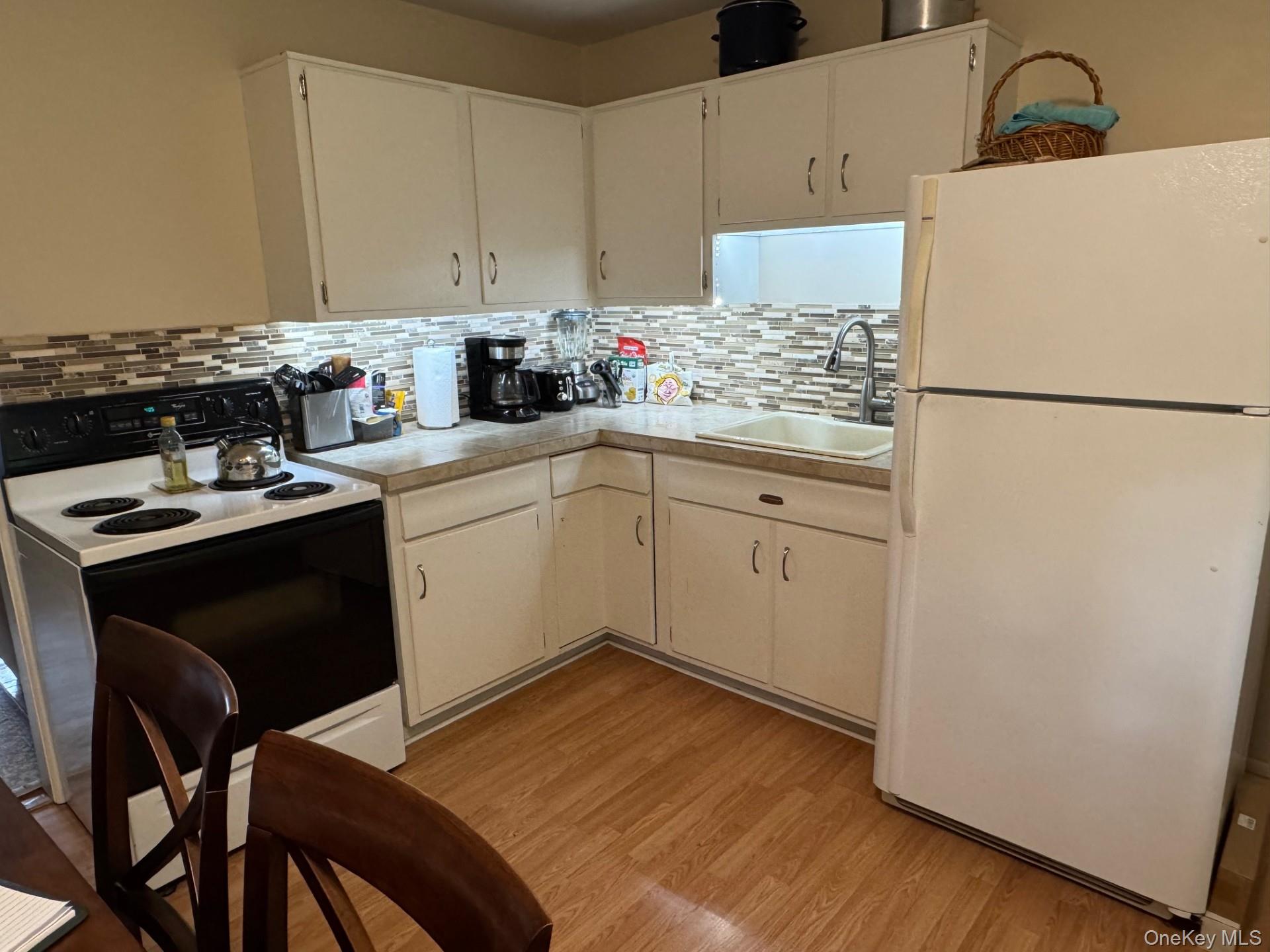 #7 photo, 3 River Road, Hyde Park , NY 12538