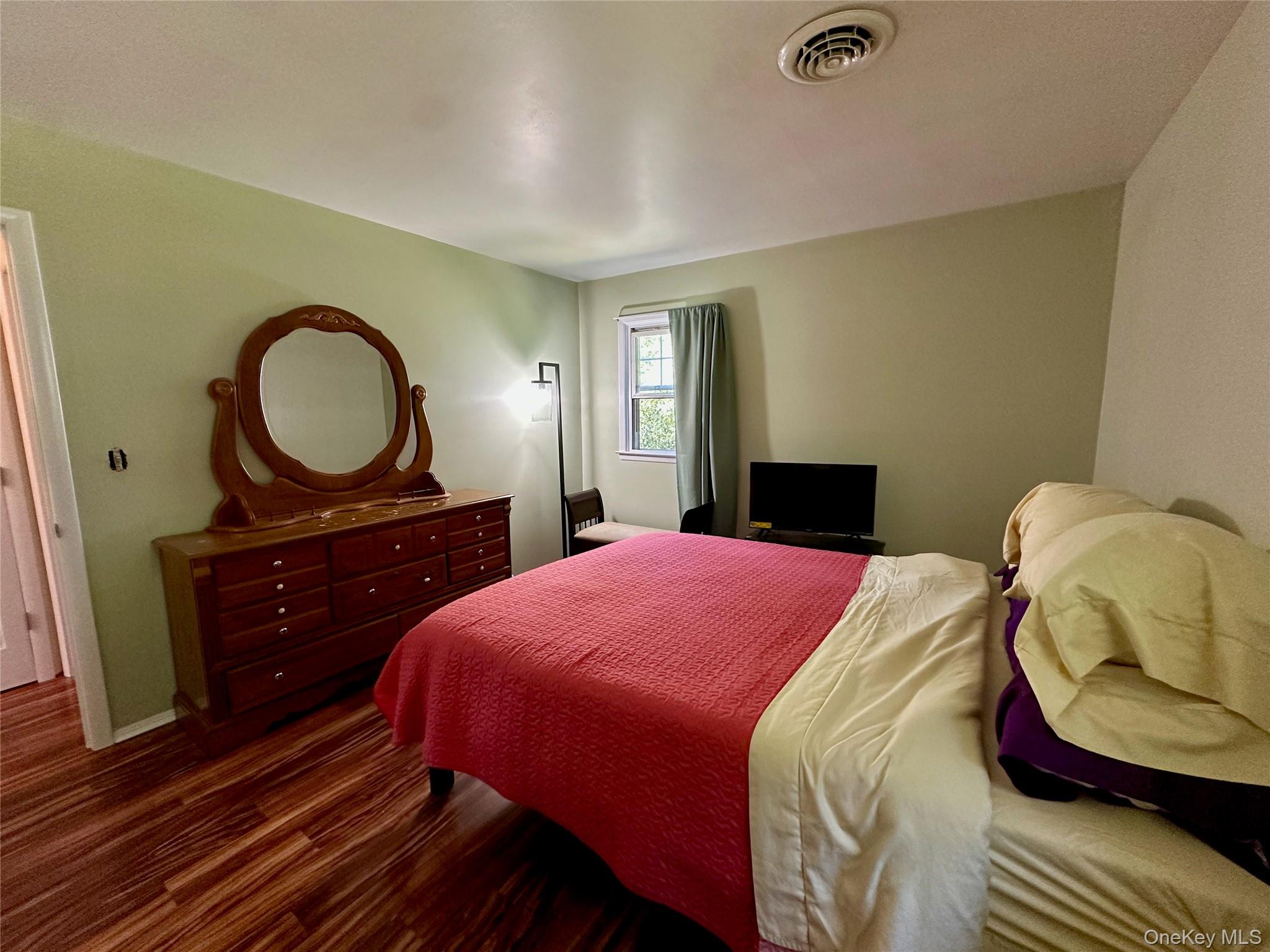 #11 photo, 18 Cambridge Drive, Red Hook , NY 12571