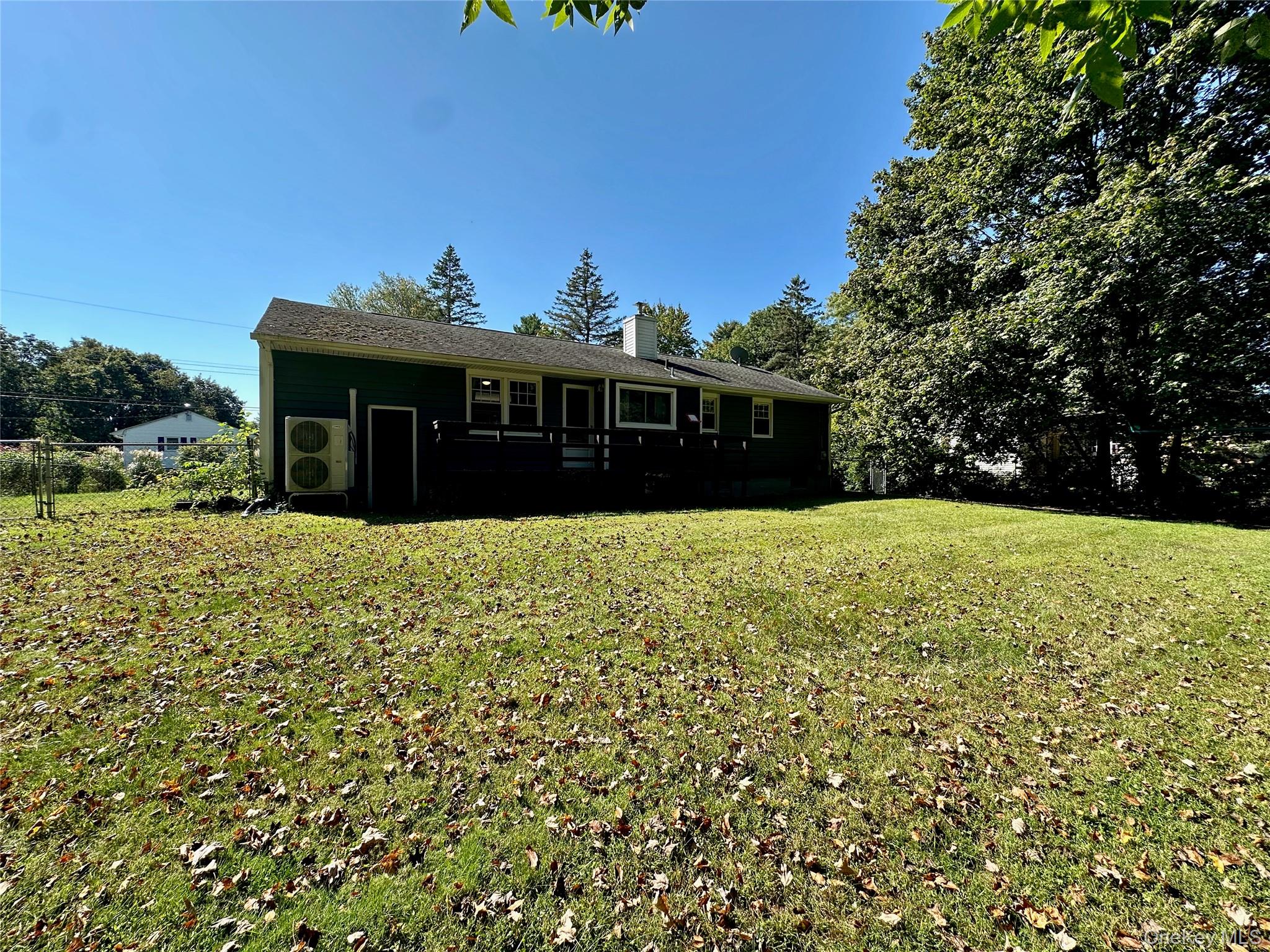 #17 photo, 18 Cambridge Drive, Red Hook , NY 12571