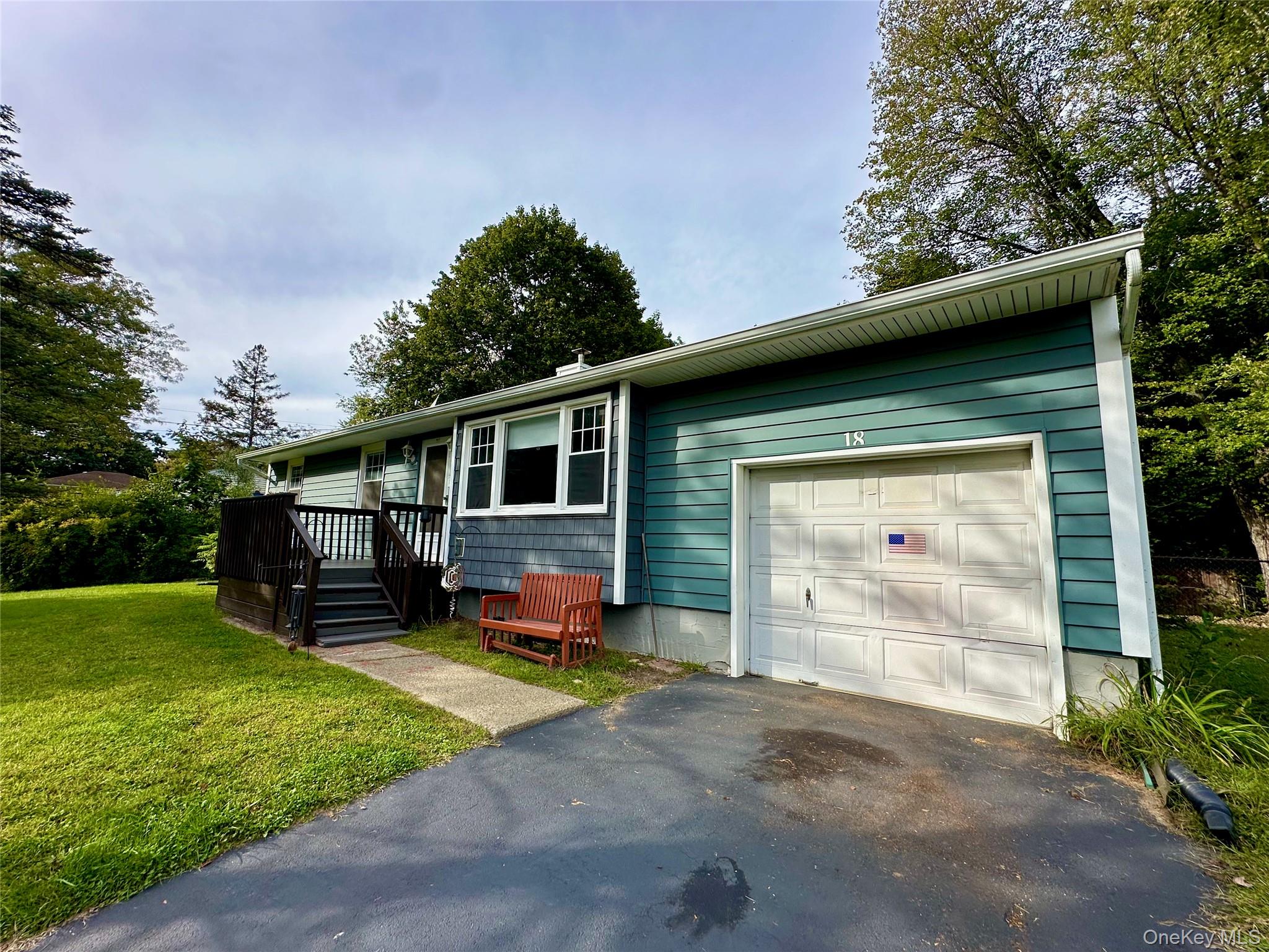 #2 photo, 18 Cambridge Drive, Red Hook , NY 12571