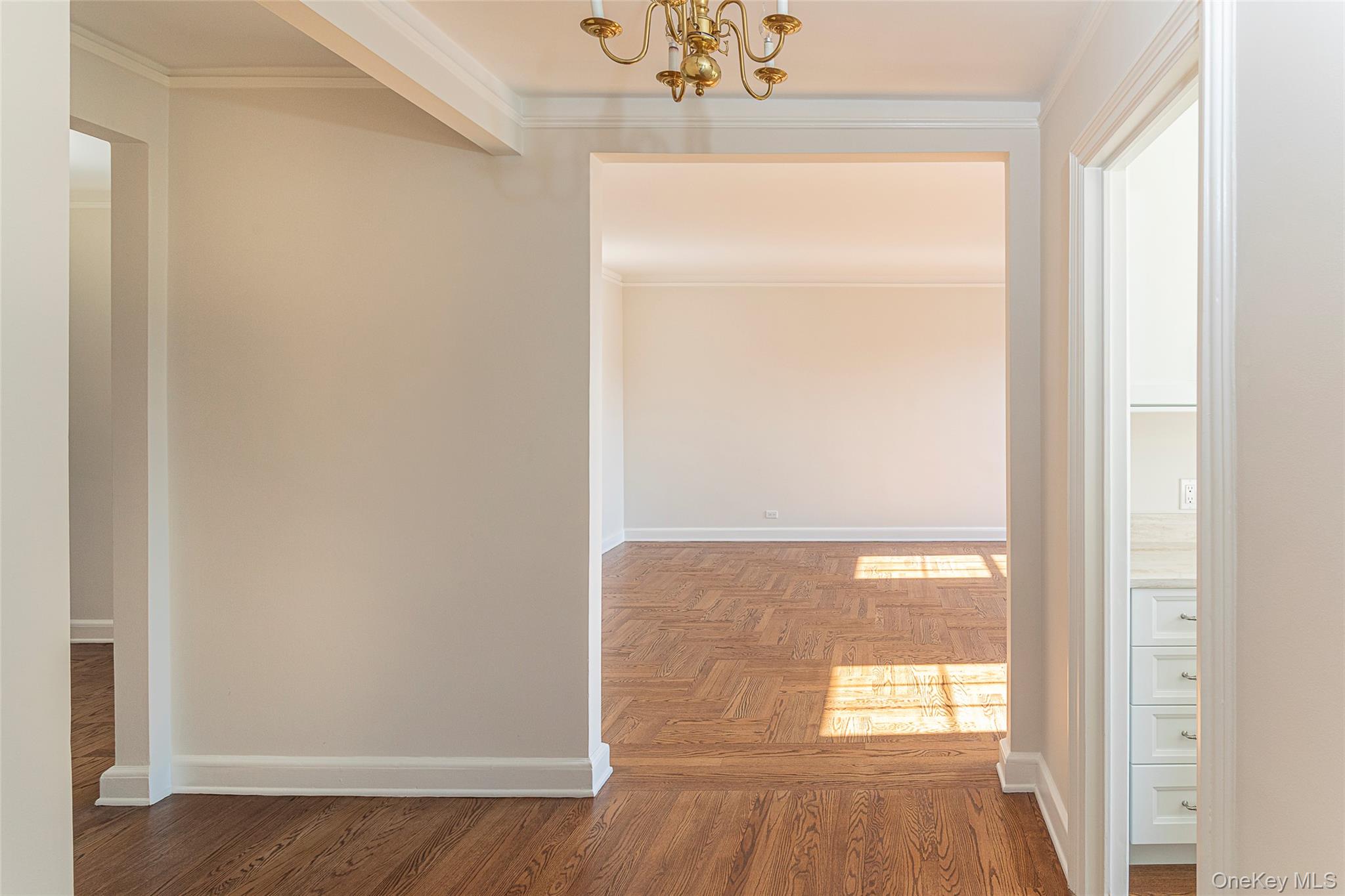 #13 photo, 6 Midland Gardens, ブロンクス区 Bronxville , NY 10708