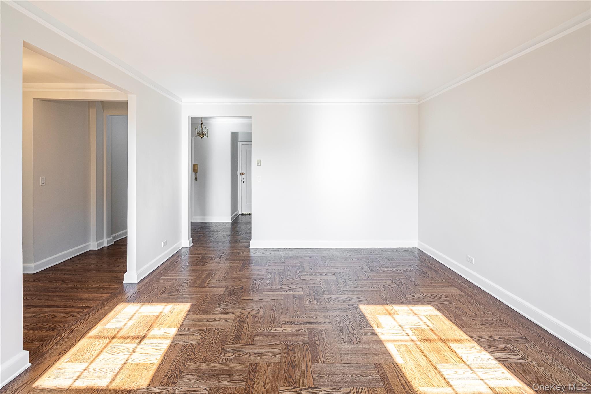 #3 photo, 6 Midland Gardens, ブロンクス区 Bronxville , NY 10708