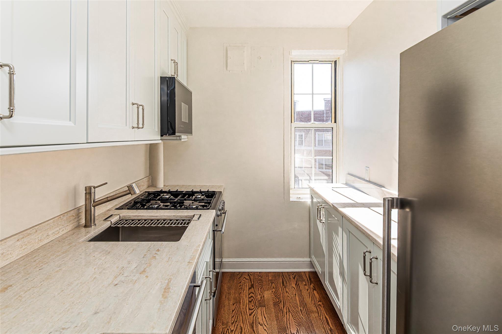 #5 photo, 6 Midland Gardens, ブロンクス区 Bronxville , NY 10708