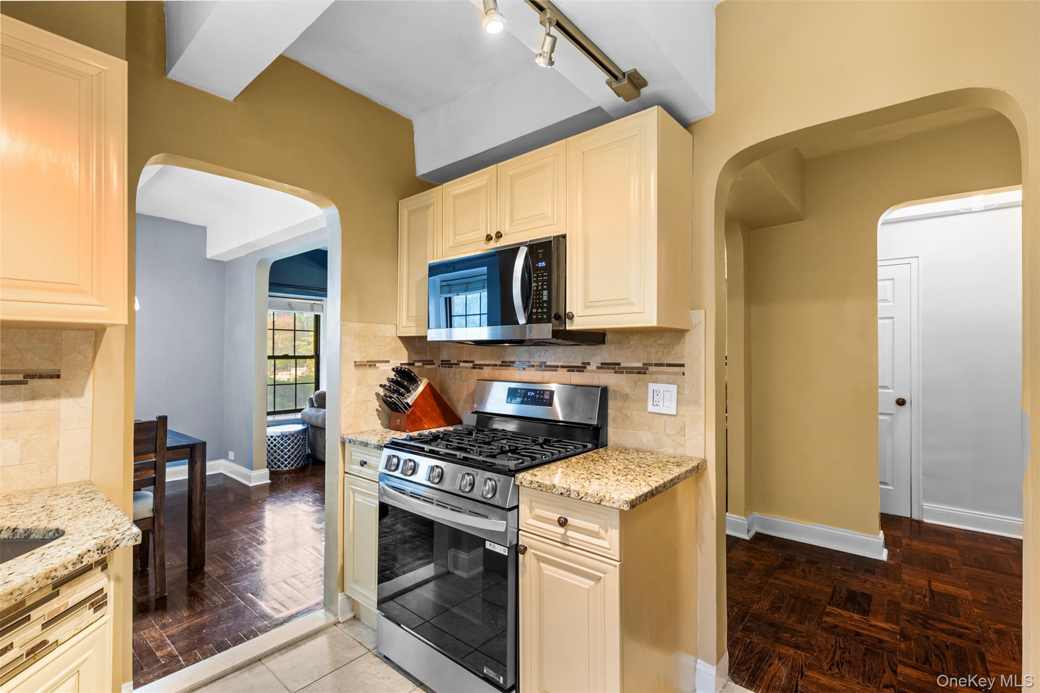 #13 photo, 174 Garth Road, Scarsdale , NY 10583