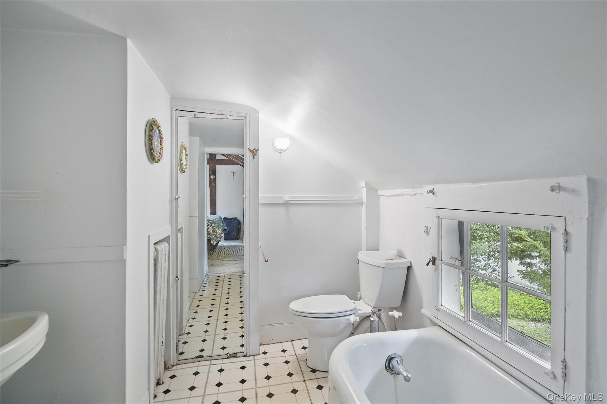 #18 photo, 229 Trinity Pass Road, Pound Ridge , NY 10576