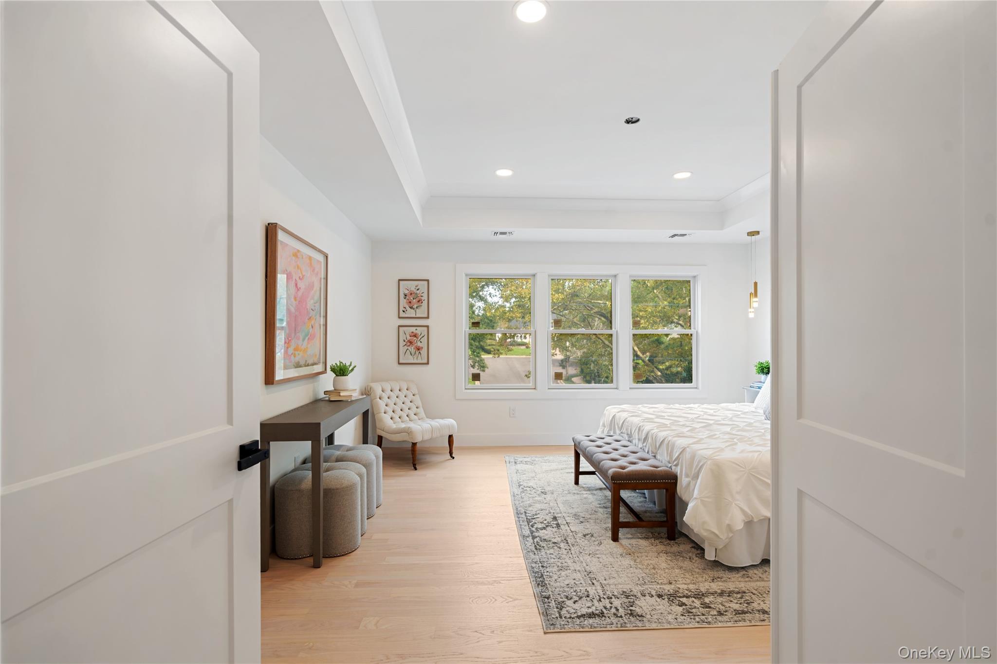 #14 photo, 10 Beth Lane, Plainview , NY 11803