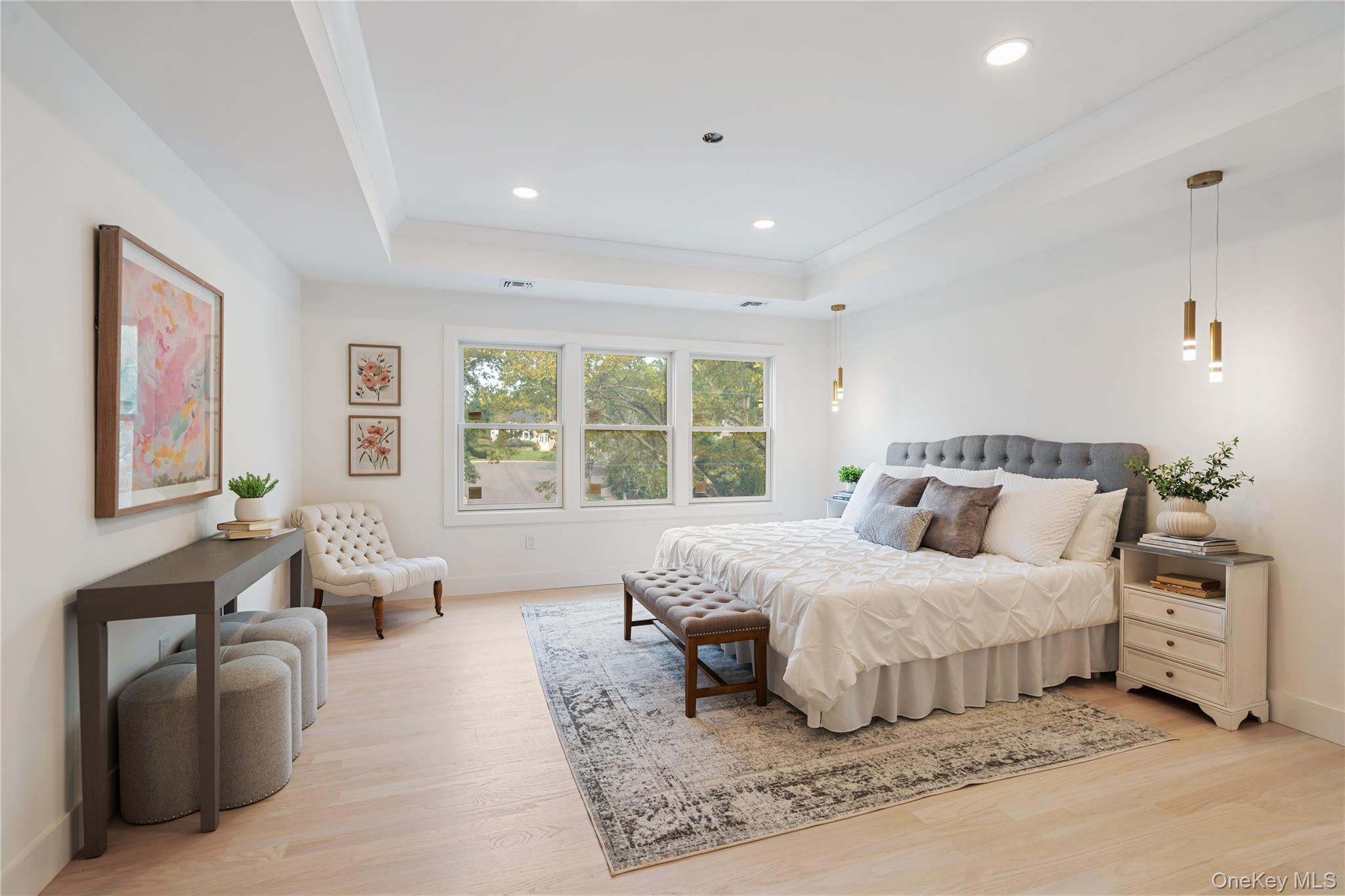 #15 photo, 10 Beth Lane, Plainview , NY 11803