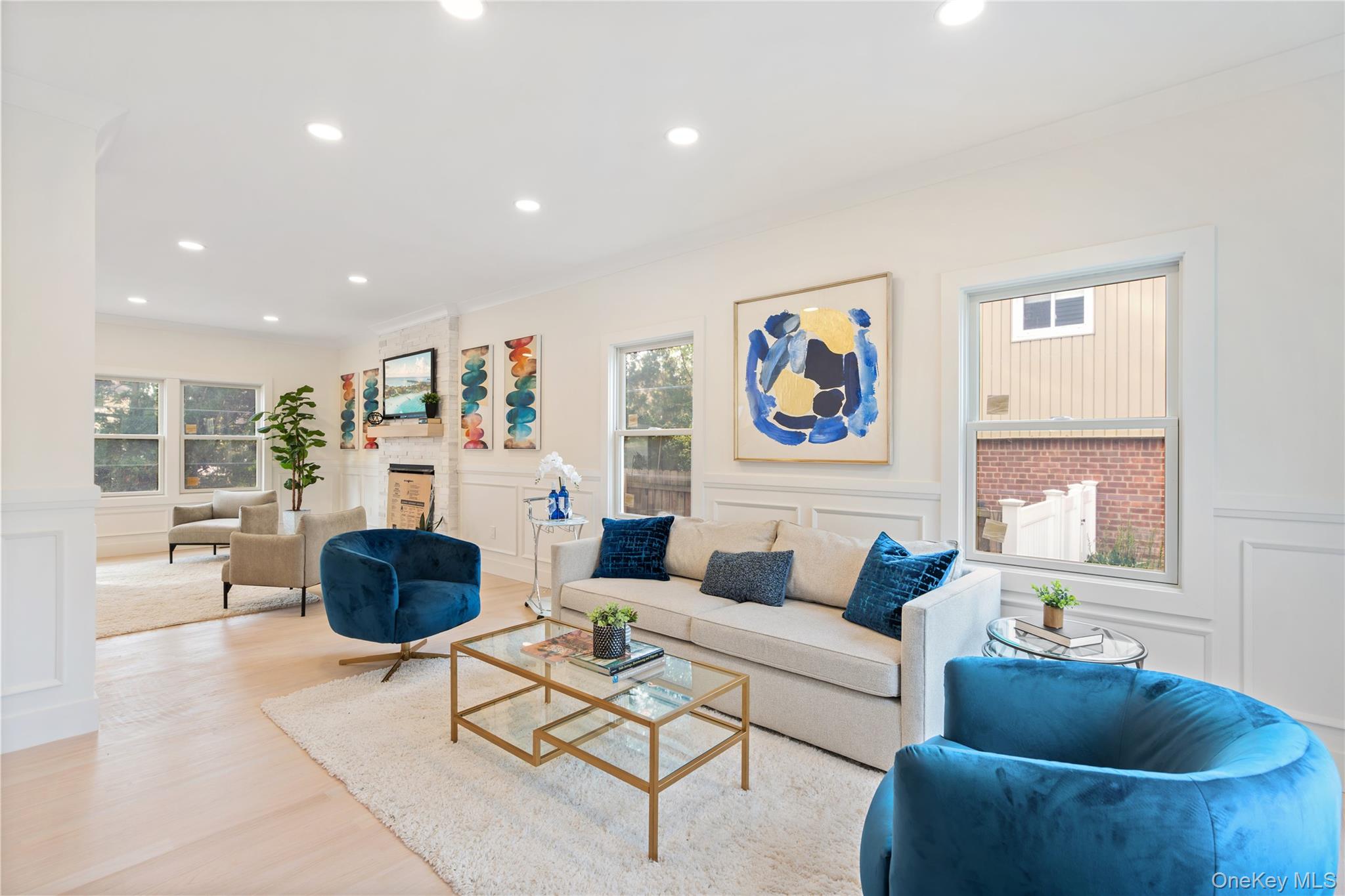 #7 photo, 10 Beth Lane, Plainview , NY 11803