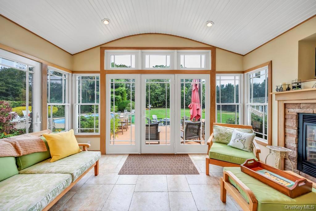 #11 photo, 375 Ocean Avenue, Islip , NY 11751