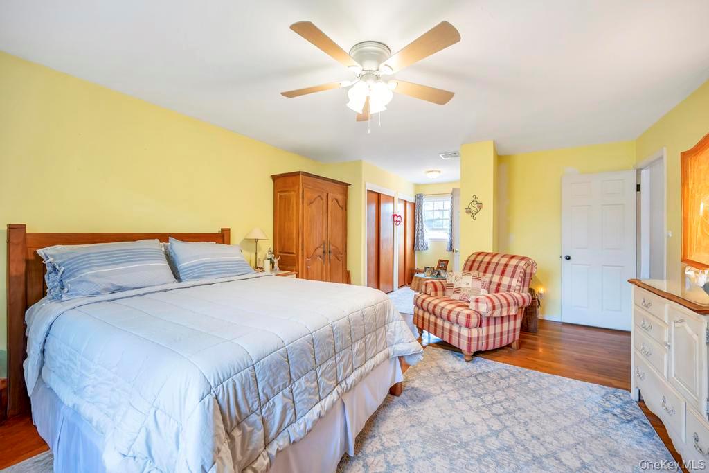 #20 photo, 375 Ocean Avenue, Islip , NY 11751