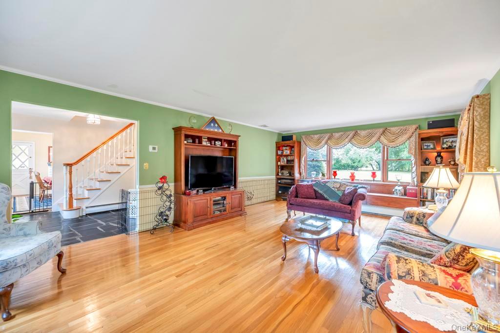 #8 photo, 375 Ocean Avenue, Islip , NY 11751